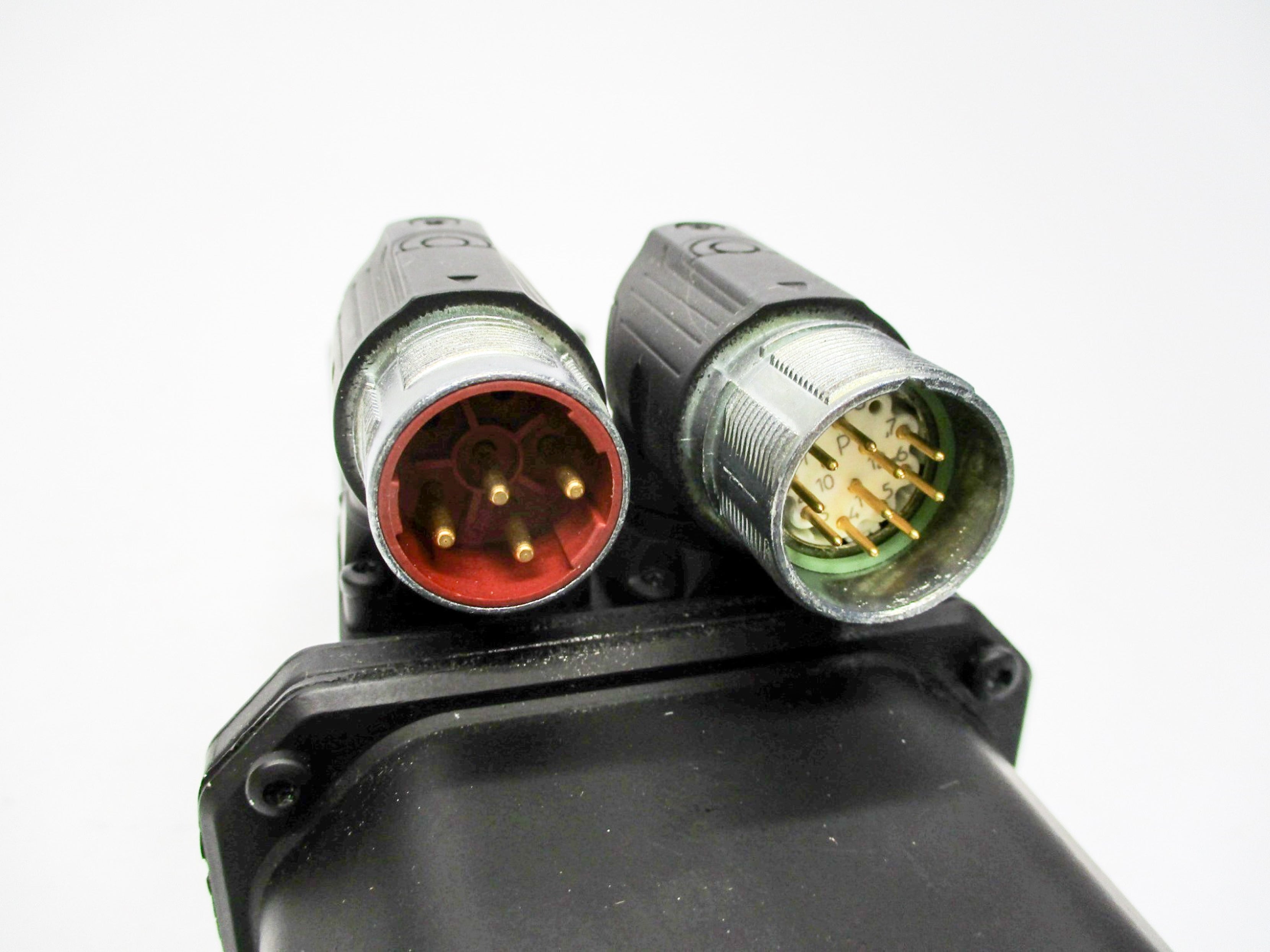 LENZE MCS06F41-SRMB0-A11N-ST5S00N-R0SU NSNP