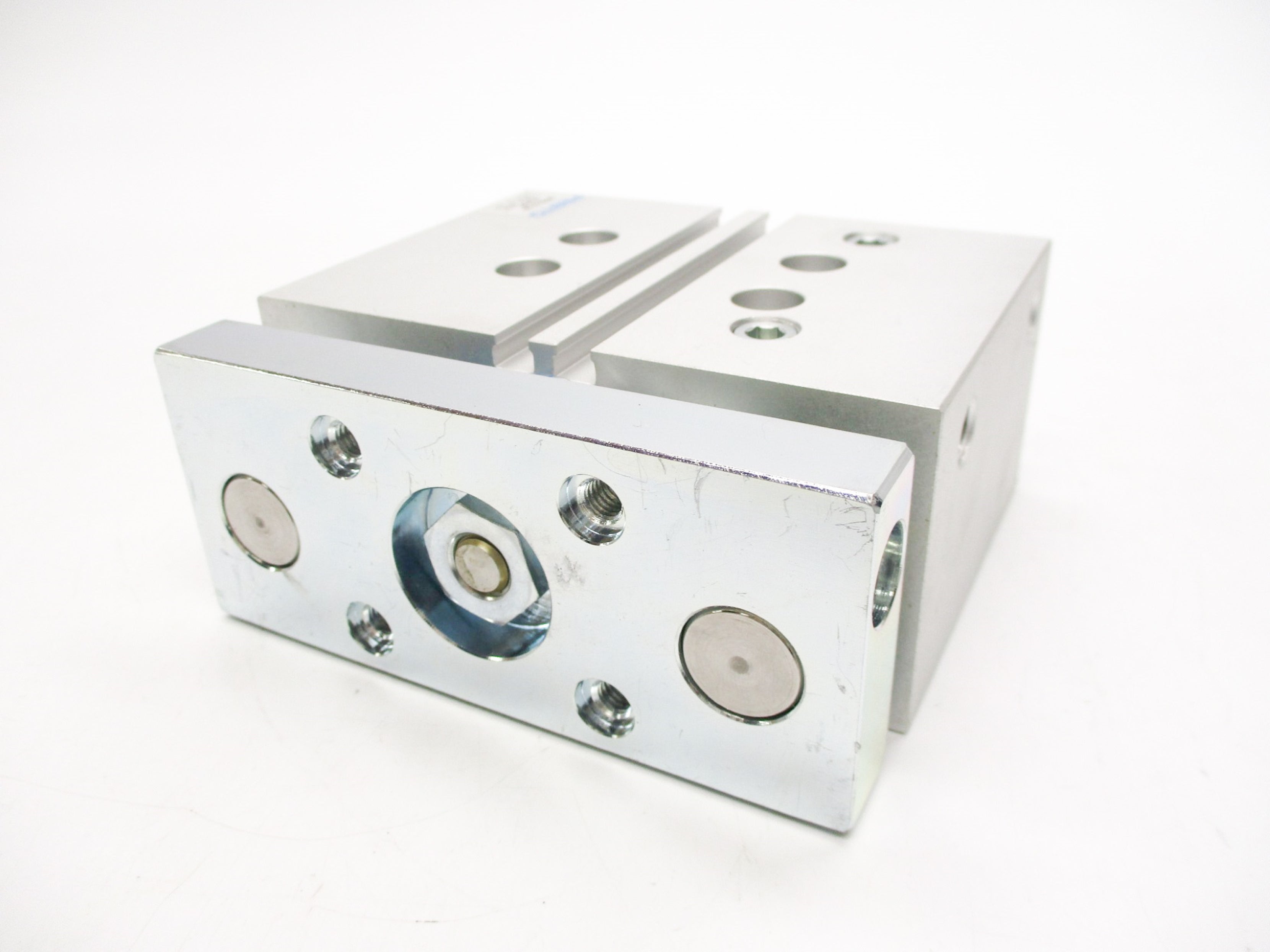 FESTO DFM-32-30-P-A-GF NSNP