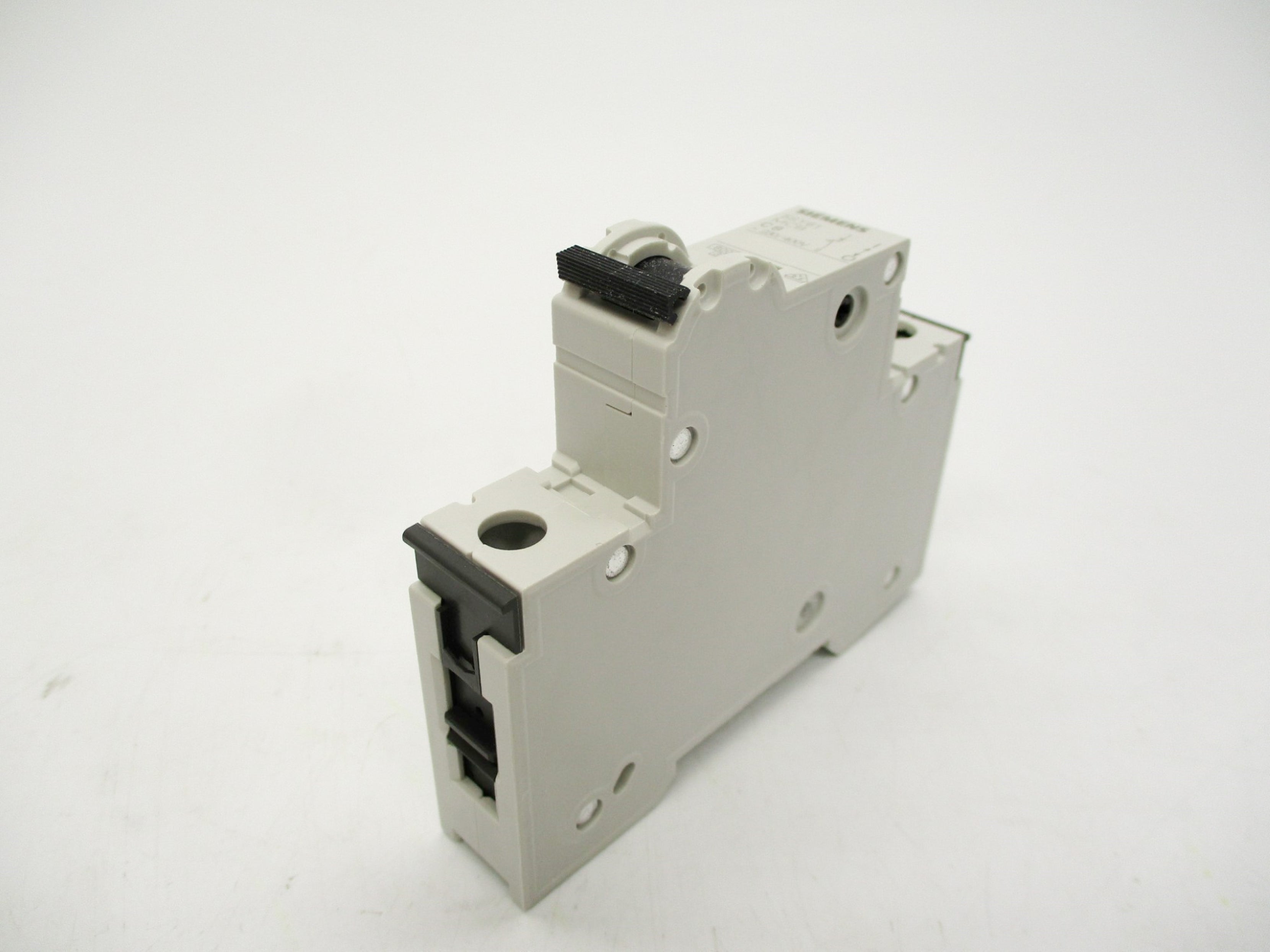 SIEMENS 5SY6108-7 8A 230/400V NSMP