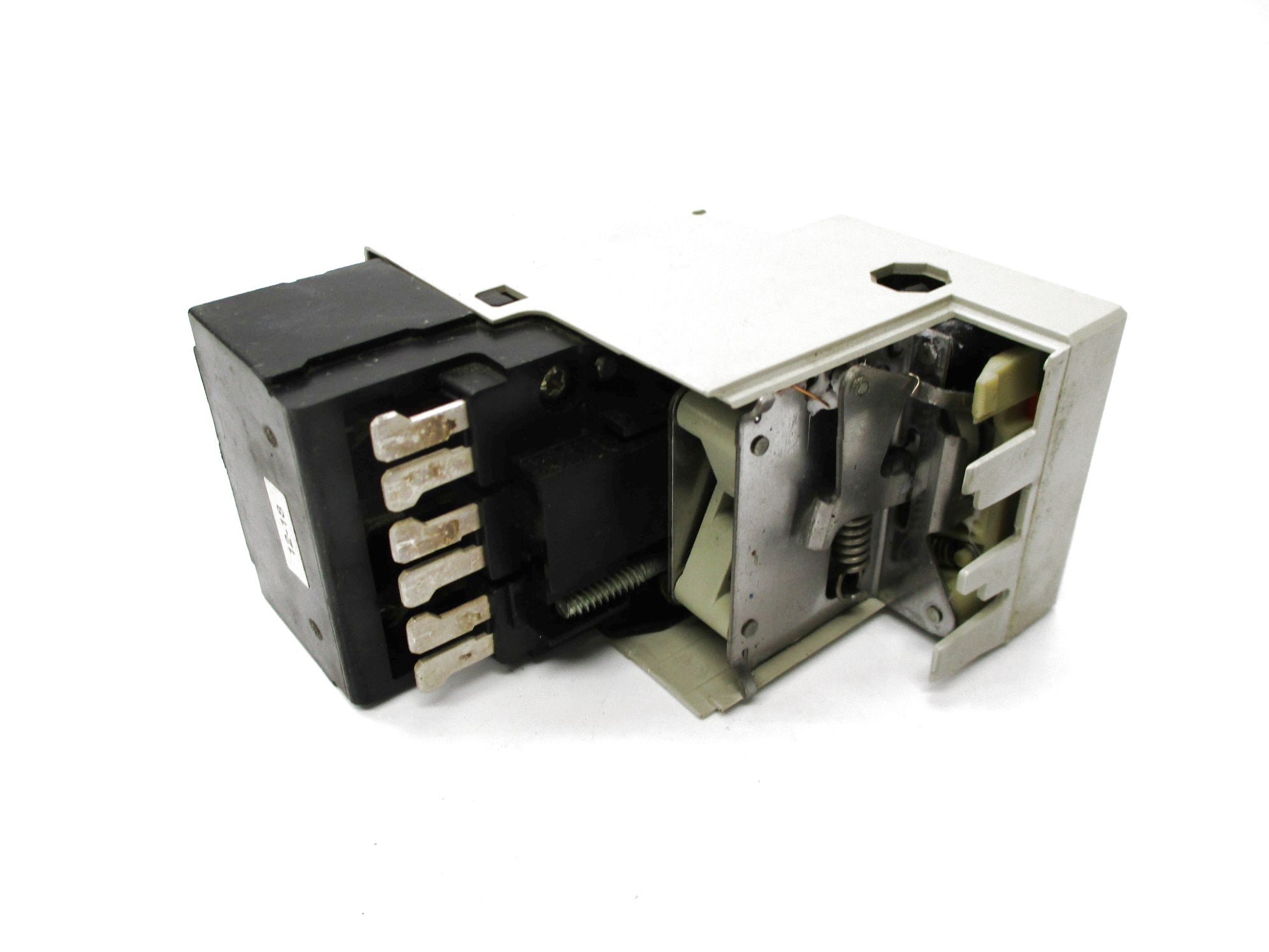 TELEMECANIQUE LB1LB03P21 12-18A UNMP