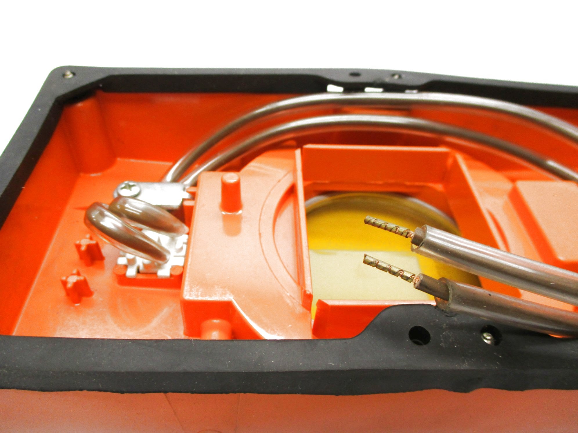 CLIPSAL 56CB3N (ORANGE) NSNP