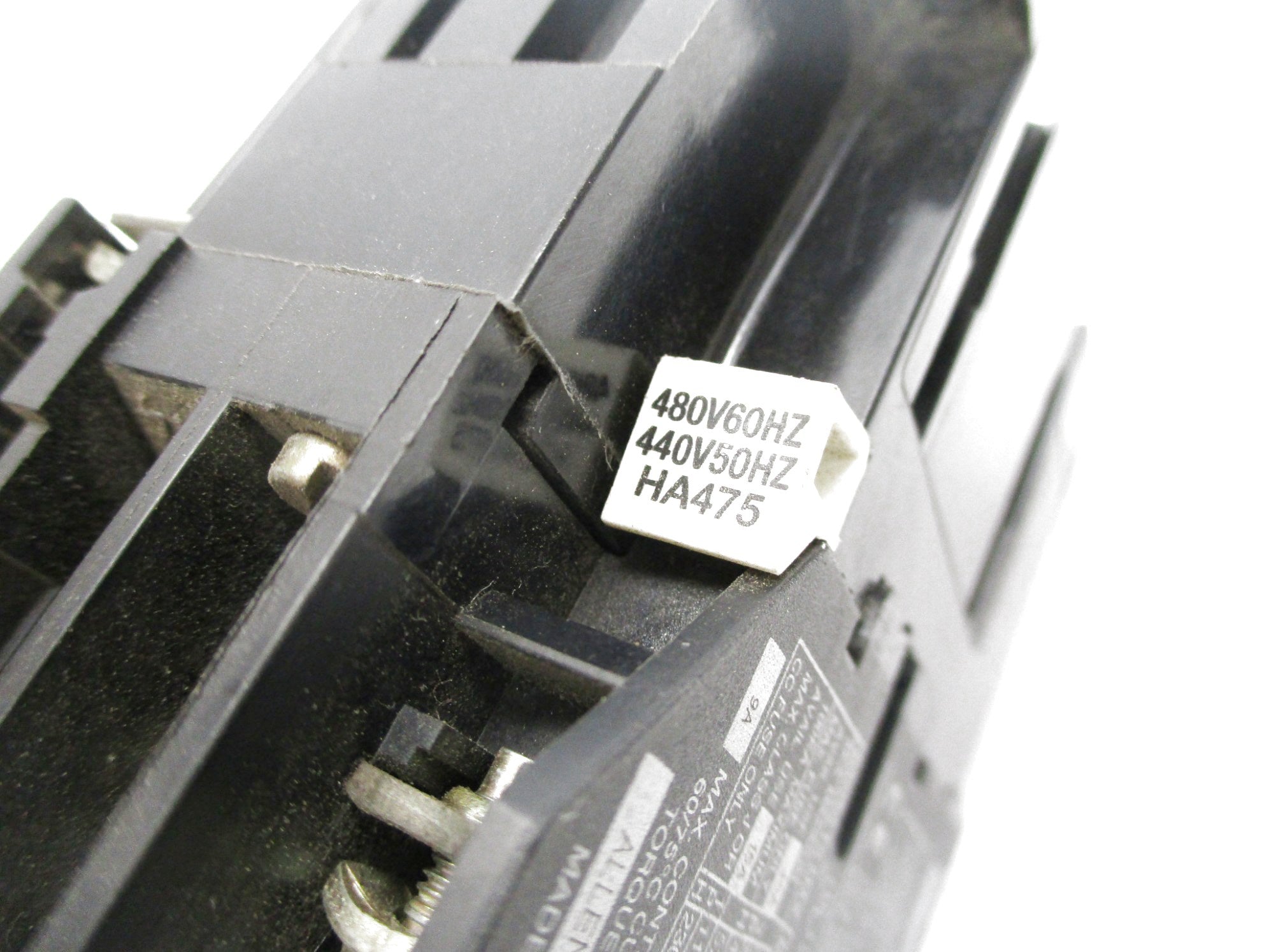 ALLEN BRADLEY 100-A09ND3 SER. B 480V UNMP