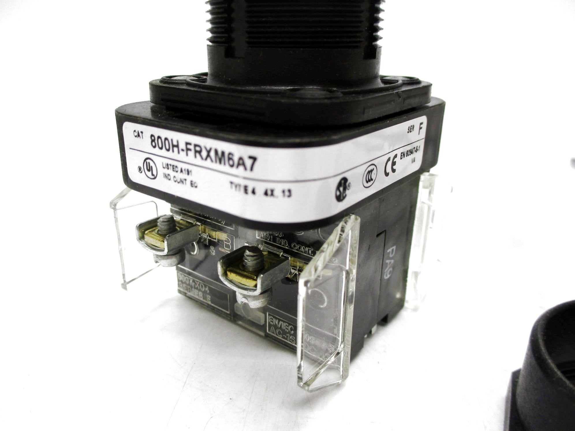 ALLEN BRADLEY 800H-FRXM6A7 SER. F (WH) NSMP