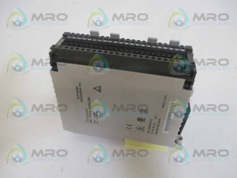 SCHNEIDER AEG TSX COMPACT ADU205/AS-BADU-205 ANALOG INPUT MODULE *NEW NO BOX*