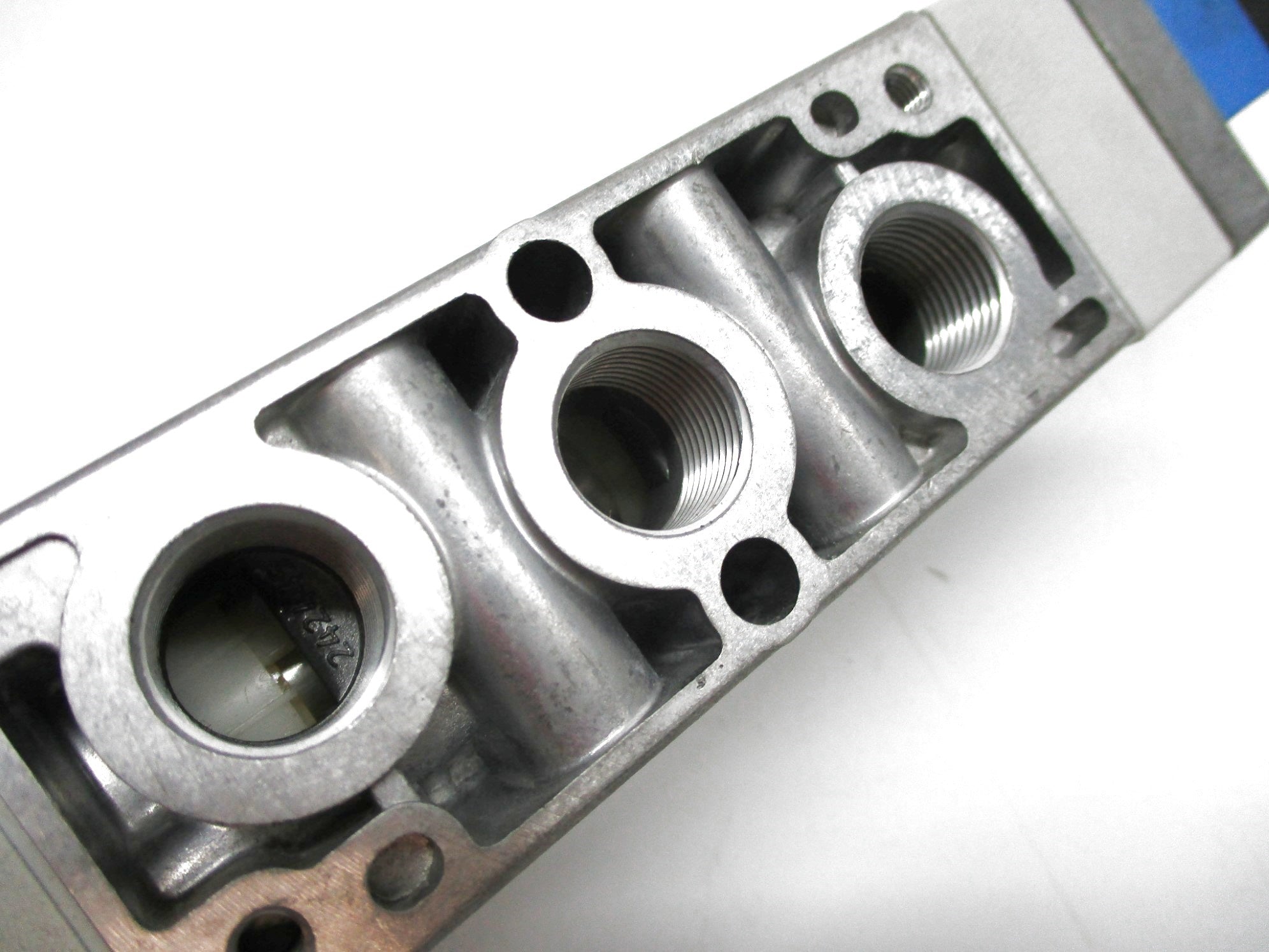 FESTO MVH-5/3G-3/8-B 20.4-26.4VDC NSNP