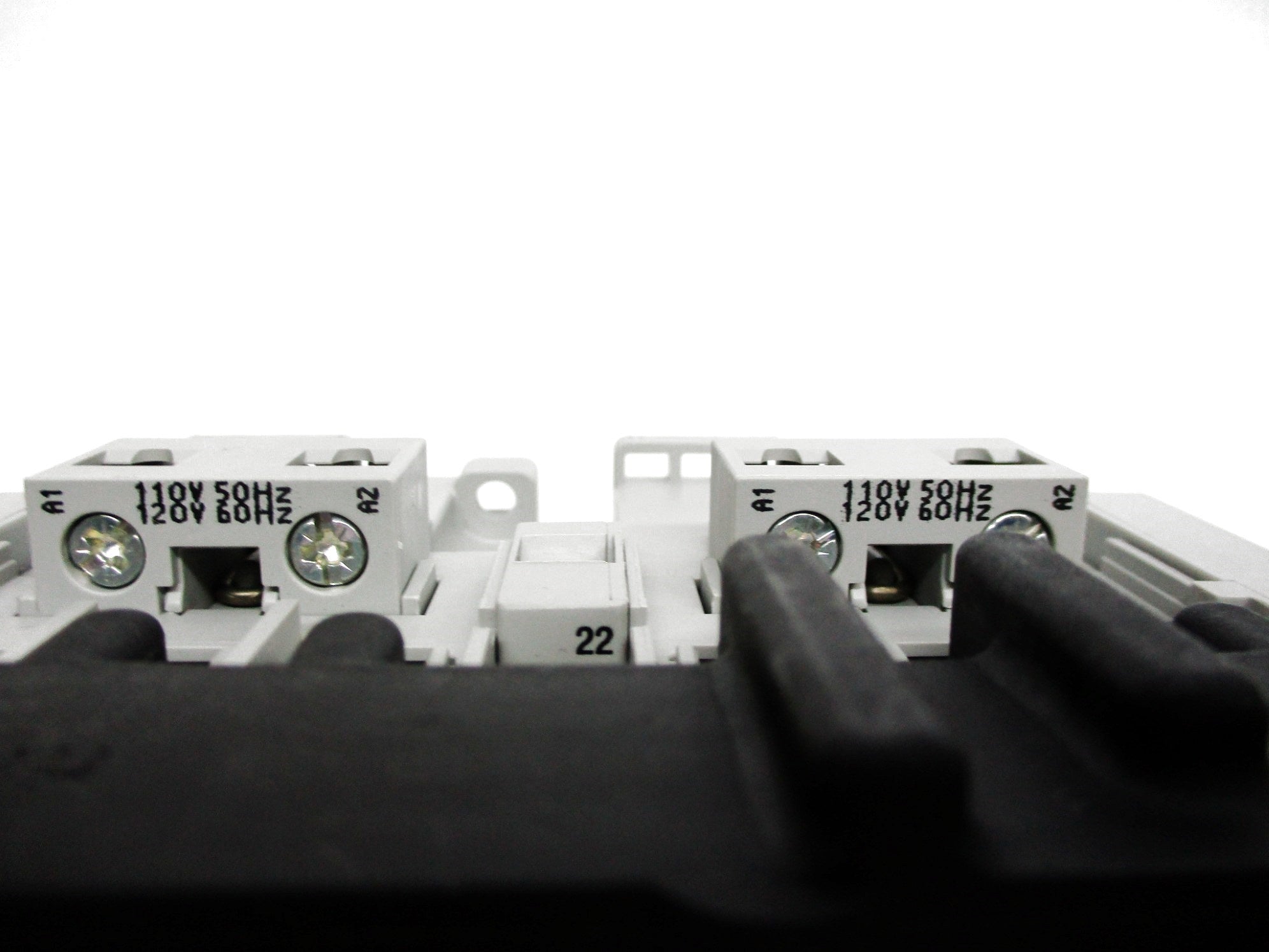 ALLEN BRADLEY 104-C37D22 SER. C 110/120V (BR/WH) NSMP