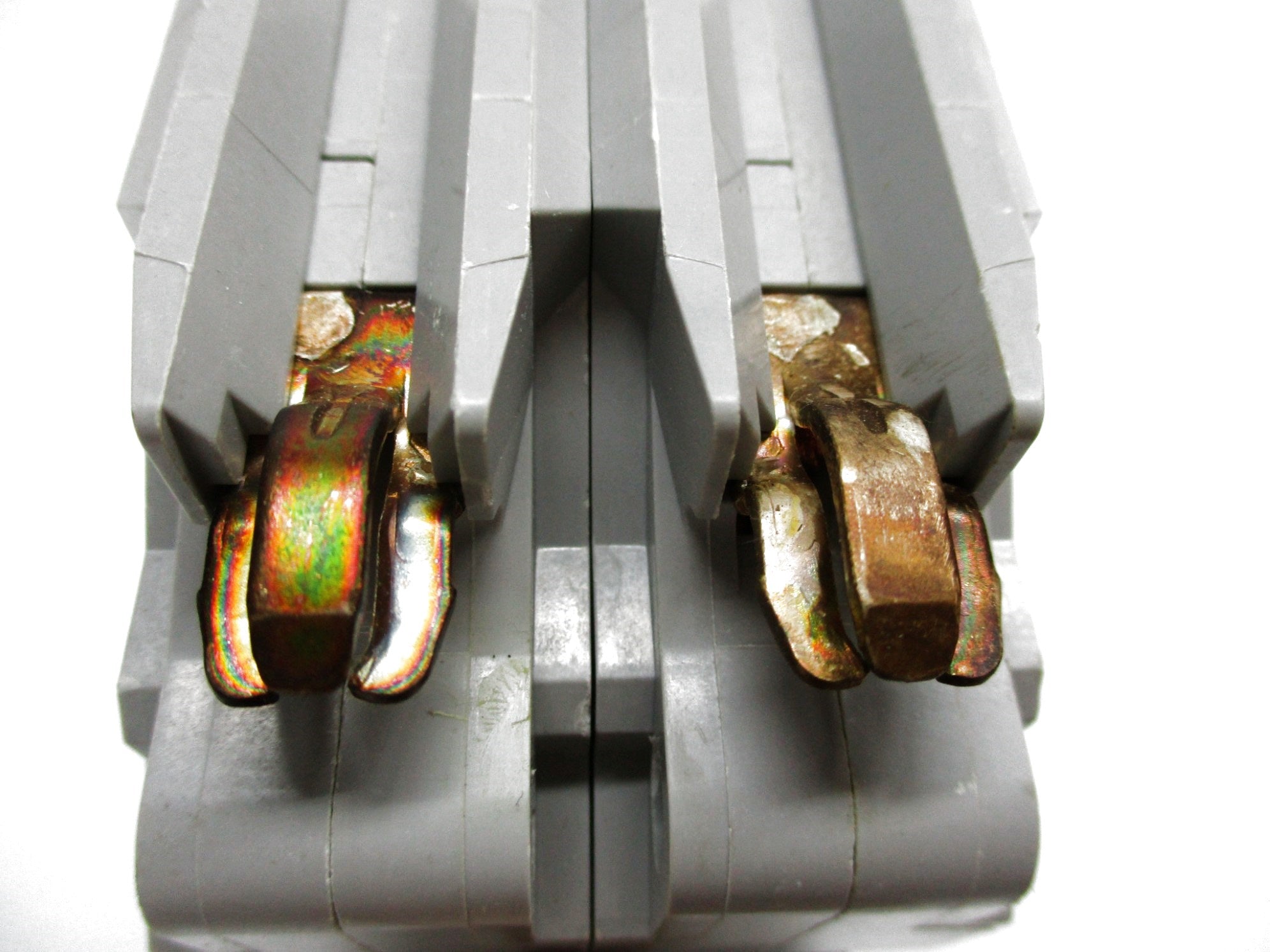 FEDERAL PIONEER NAGF-215 15A 120/240V NSMP