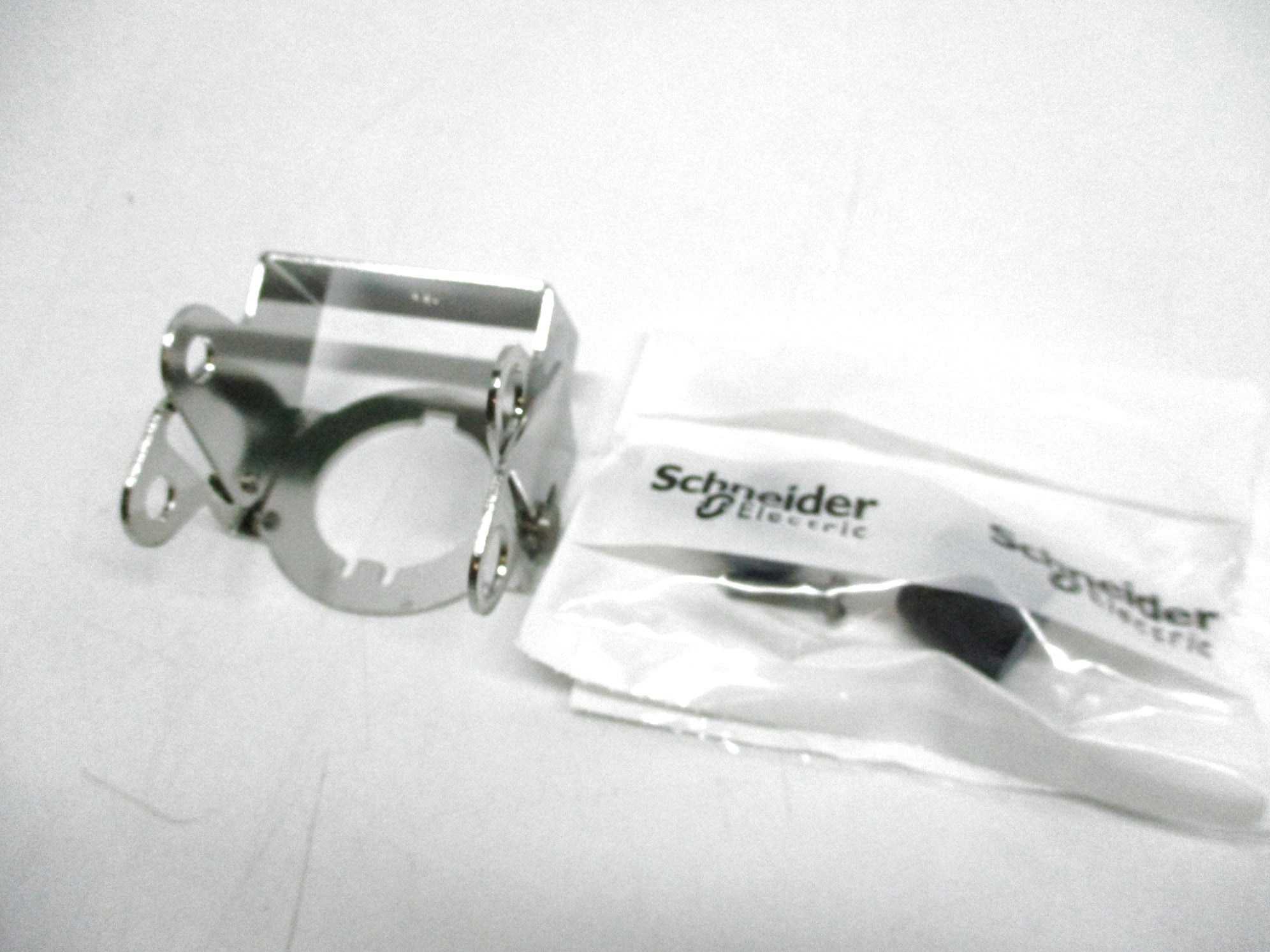 SCHNEIDER ELECTRIC 9001K62 NEW IN SCHNEIDER PACKAGE NSMP