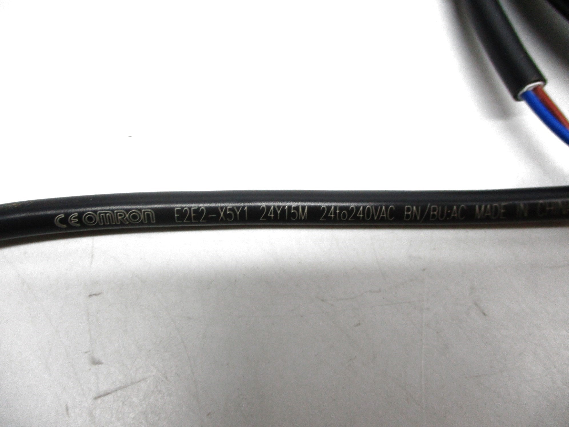 OMRON E2E2-X5Y1 NSNP