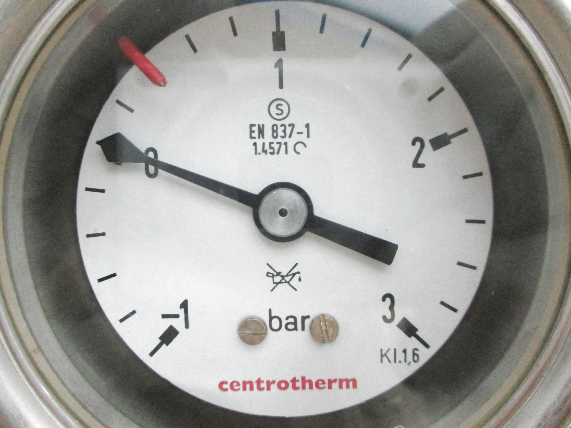 CENTROTHERM EN837-1 UNMP