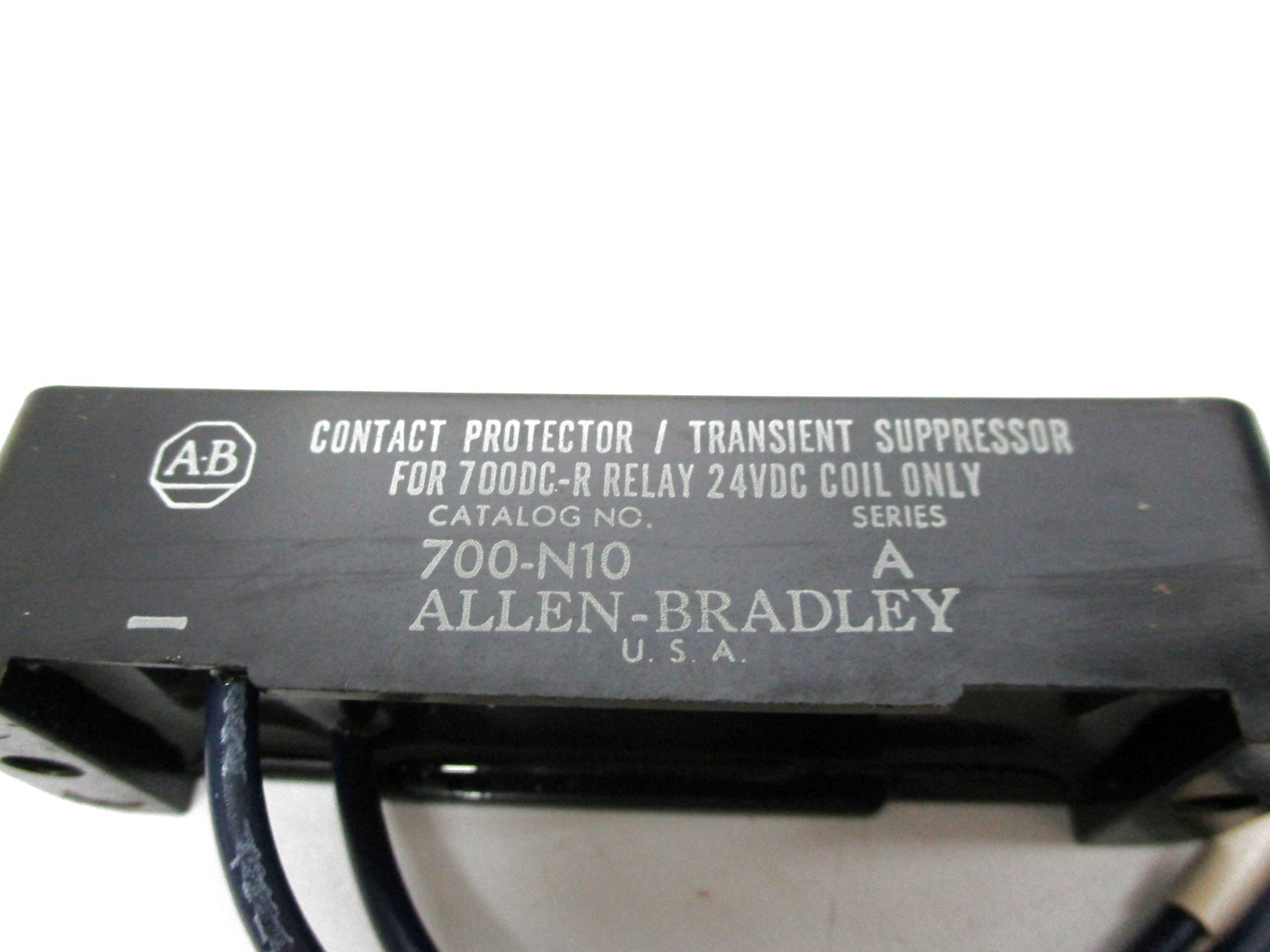 ALLEN BRADLEY 700-N10 SER. A (BK/YL) NSMP