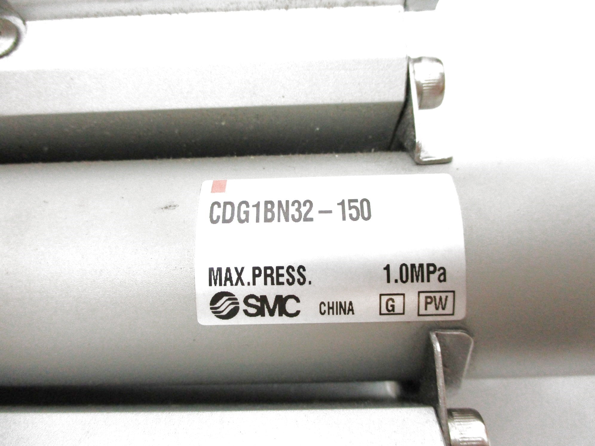 SMC CDG1BN32-150 (AS PICTURED) UNMP