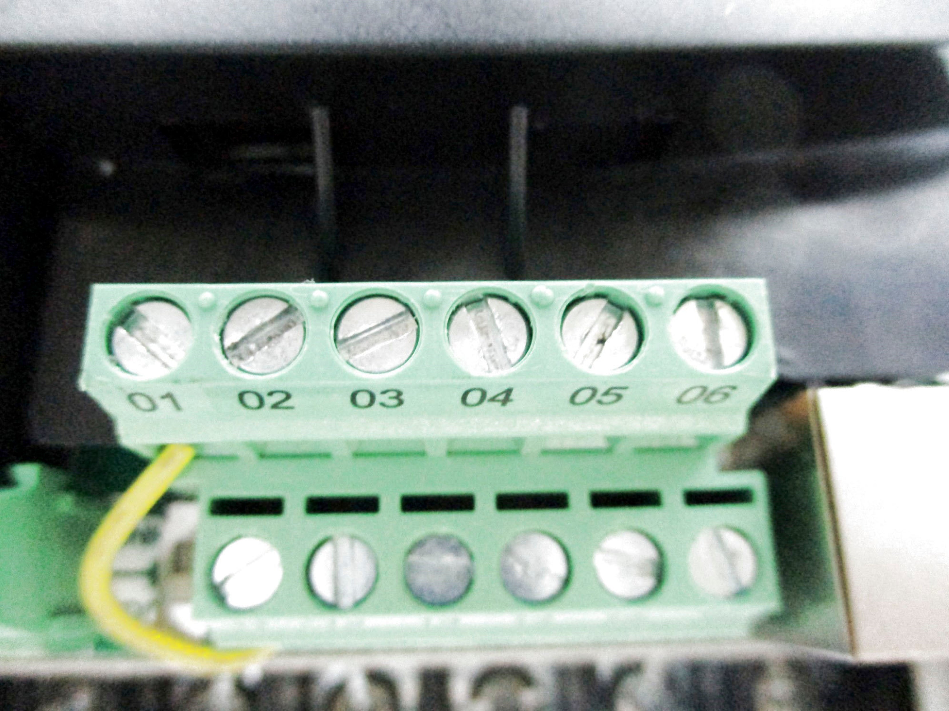 ALLEN BRADLEY 22A-D1P4N104 SER. A F/W 6.01 (AS PICTURED) UNMP