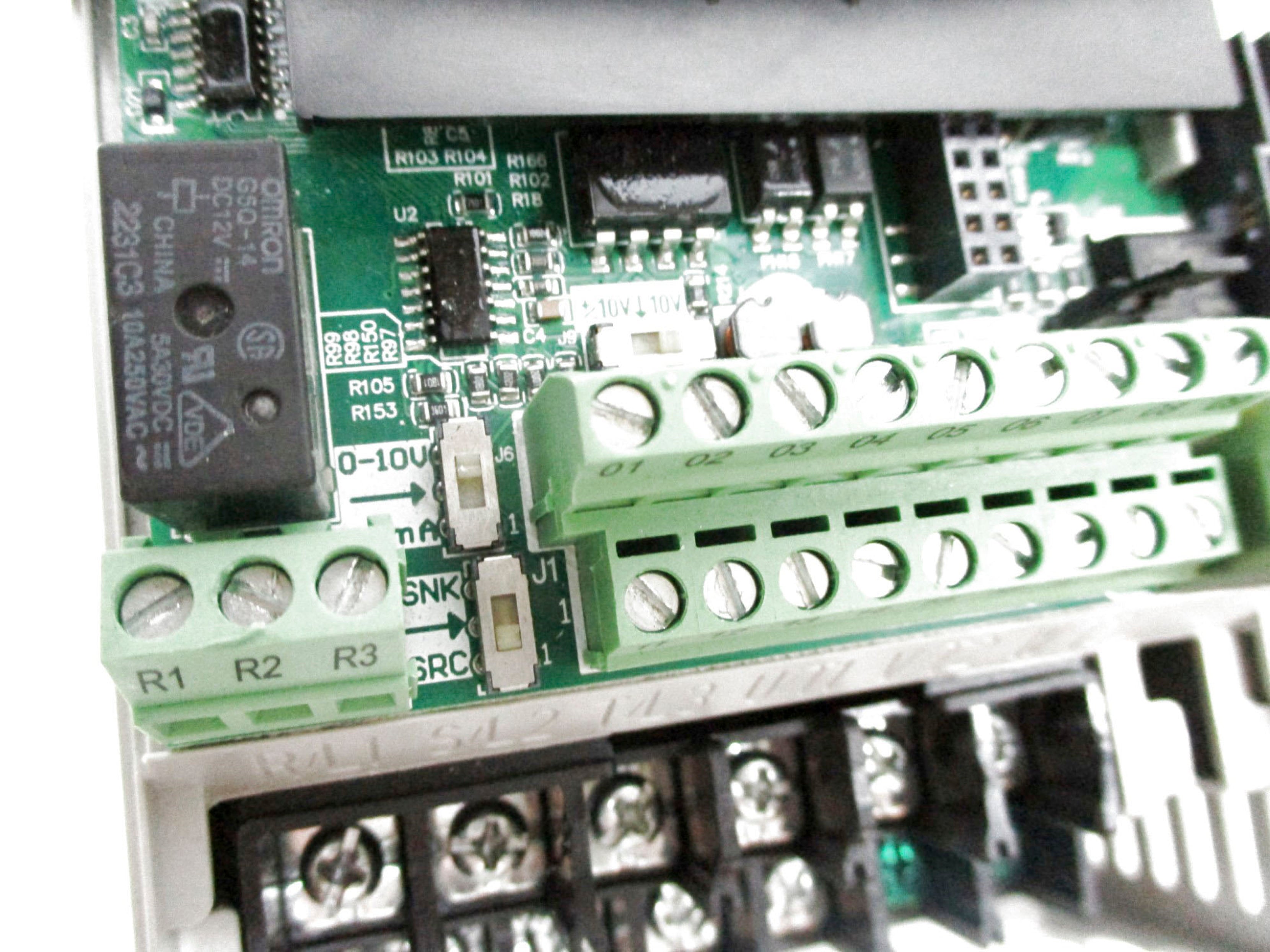 ALLEN BRADLEY 22D-D2P3N104 SER. A F/W 2.01 (AS PICTURED) UNMP