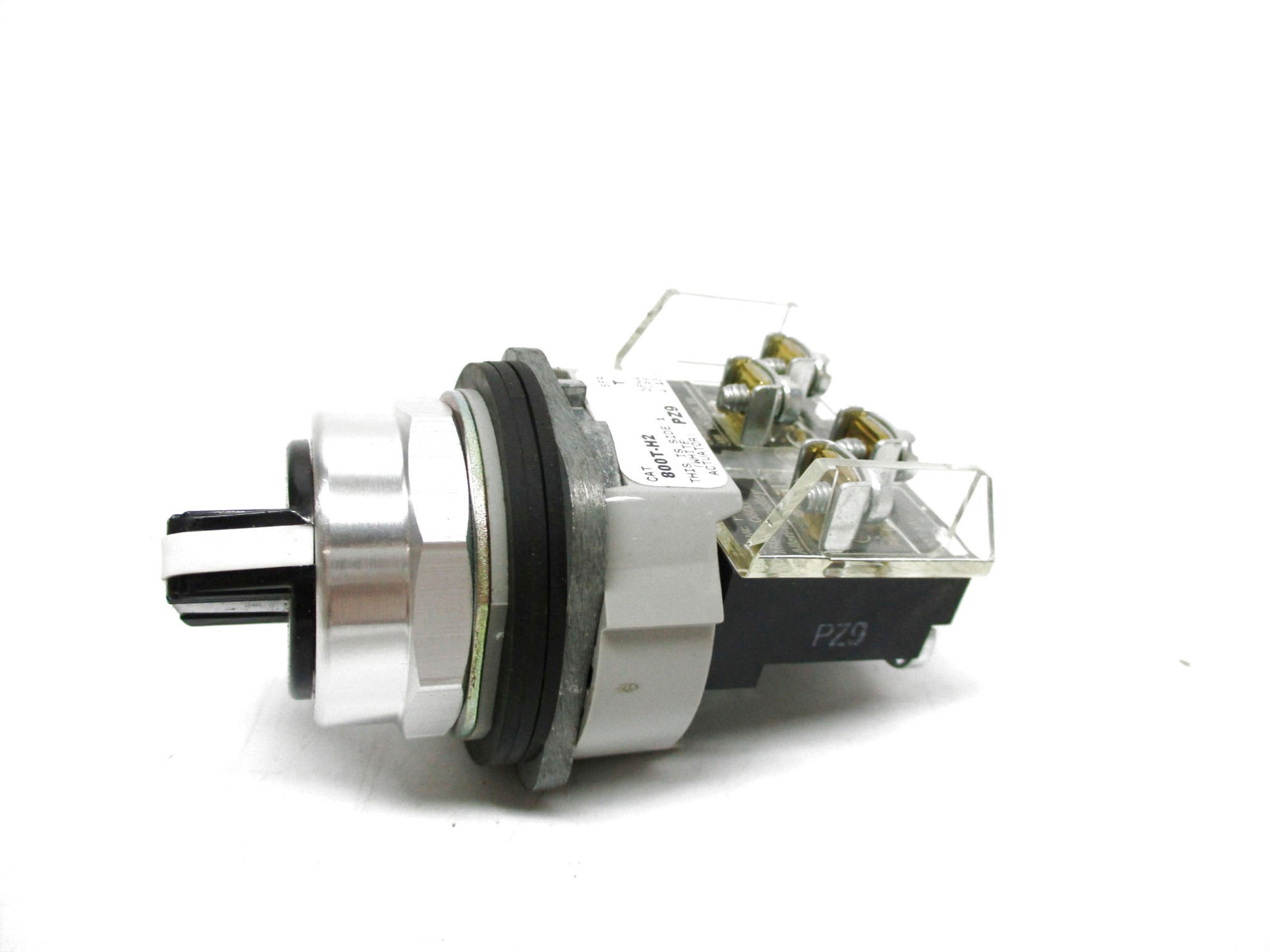 ALLEN BRADLEY 800T-H2A SER. T (BR/WH) NSMP