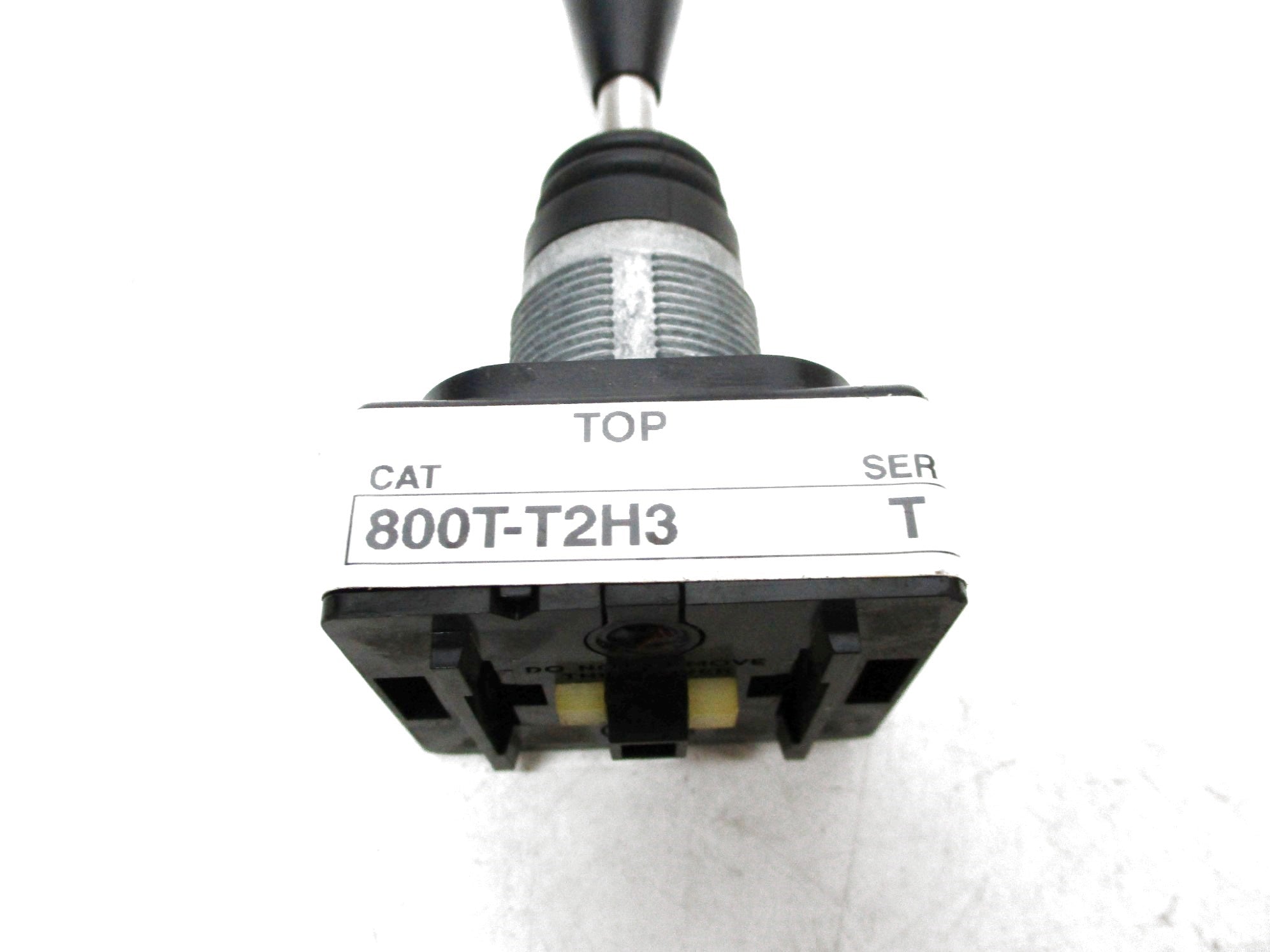 ALLEN BRADLEY 800T-T2H3 SER. T (WH) NSMP