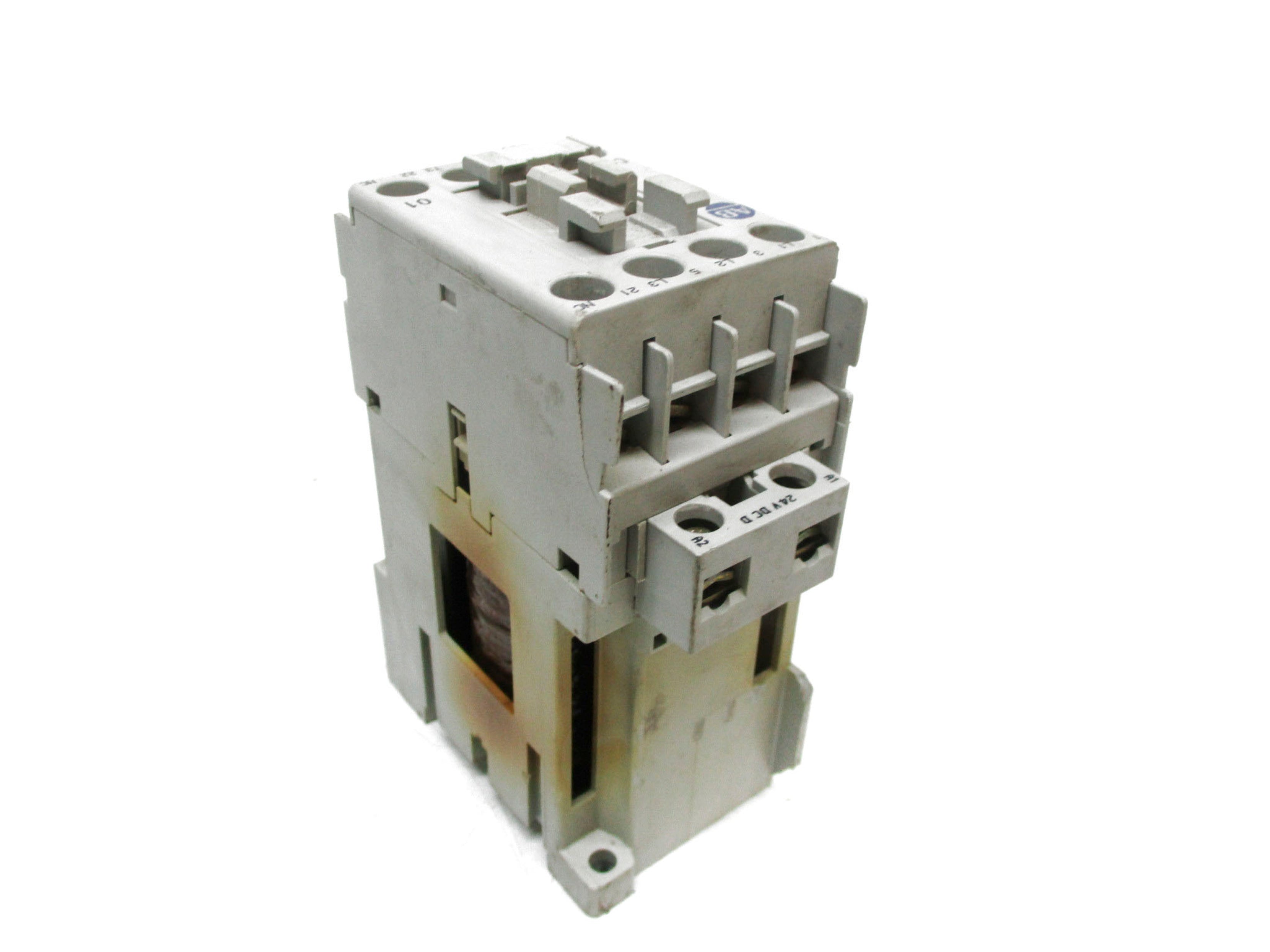 ALLEN BRADLEY 100-C12ZJ01 SER. A 24VDC (AS PICTURED) UNMP