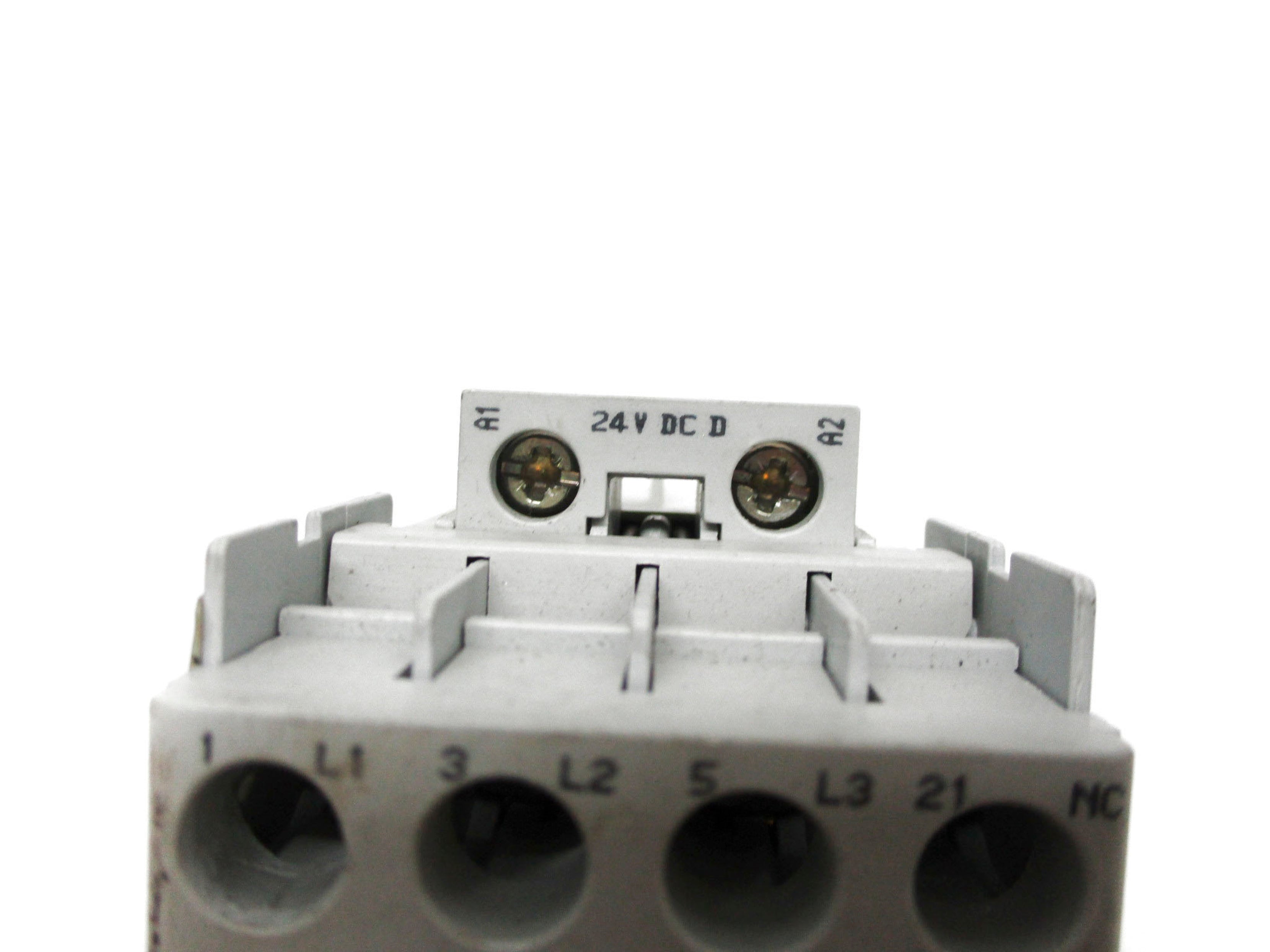 ALLEN BRADLEY 100-C12DJ01 SER. B 24VDC (AS PICTURED) UNMP