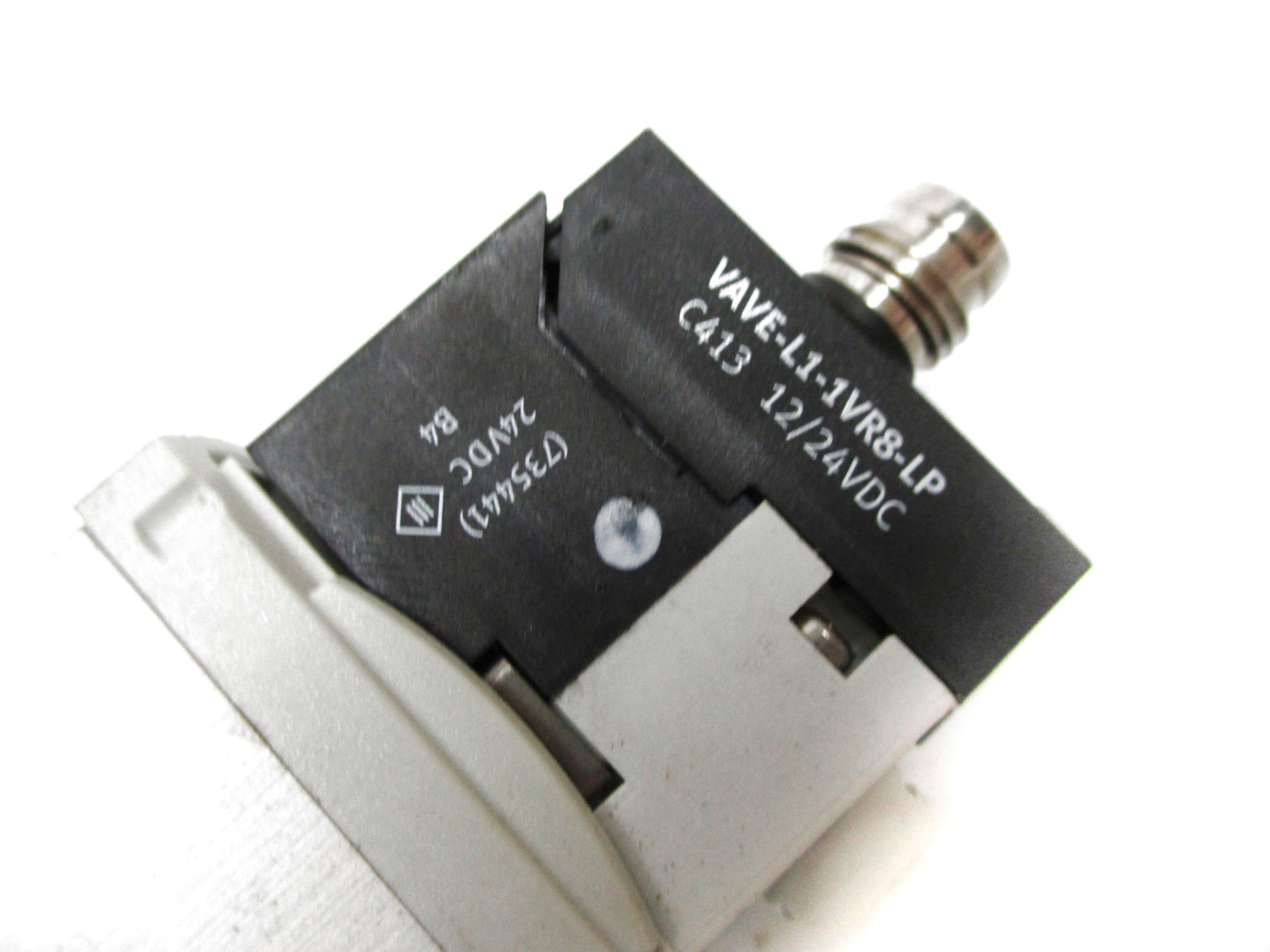 FESTO VUVG-L14-B52-T-G18-1P3 12/24VDC UNMP