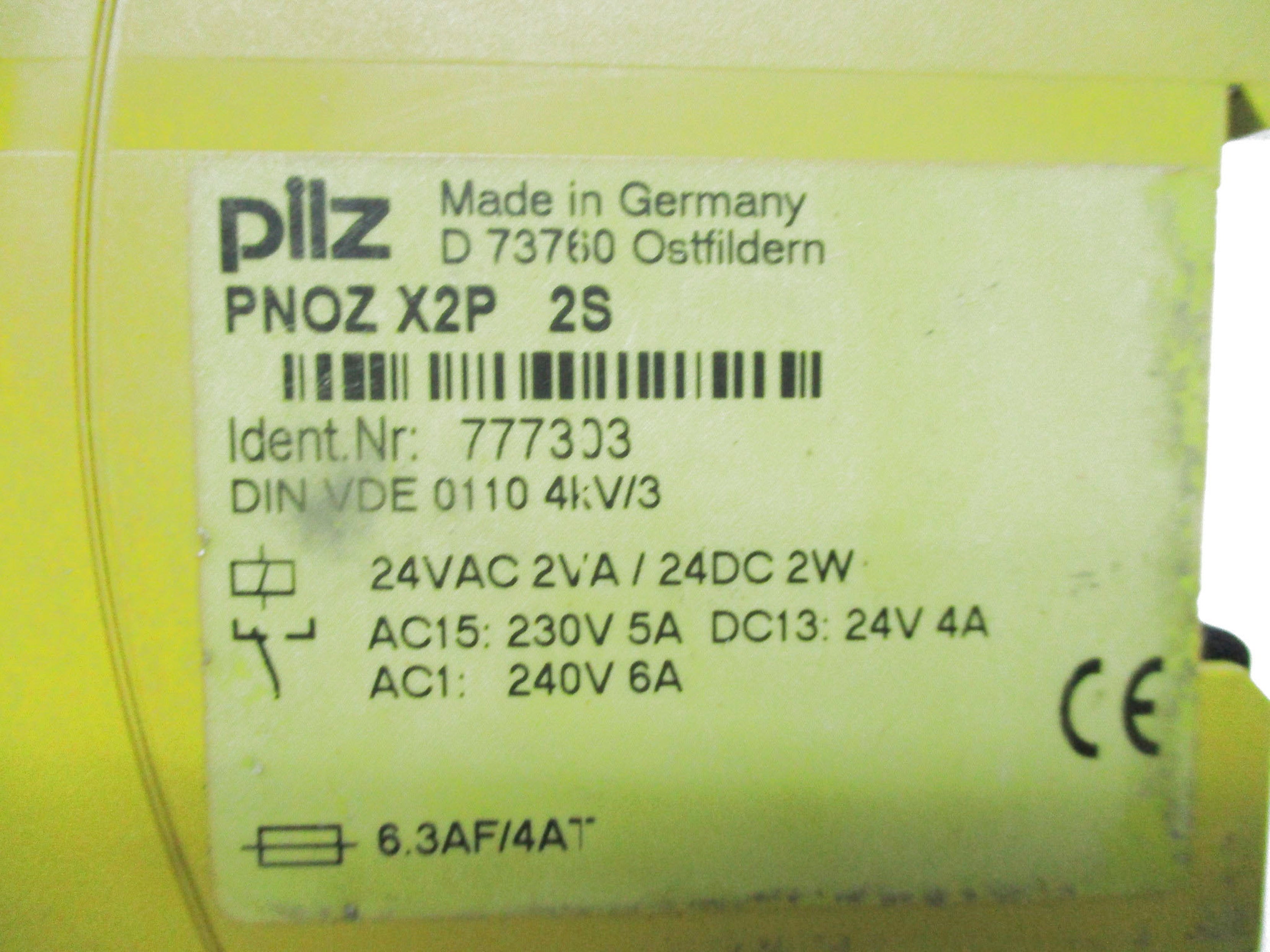 PILZ 777303 24VAC/DC 240VAC (AS PICTURED) UNMP