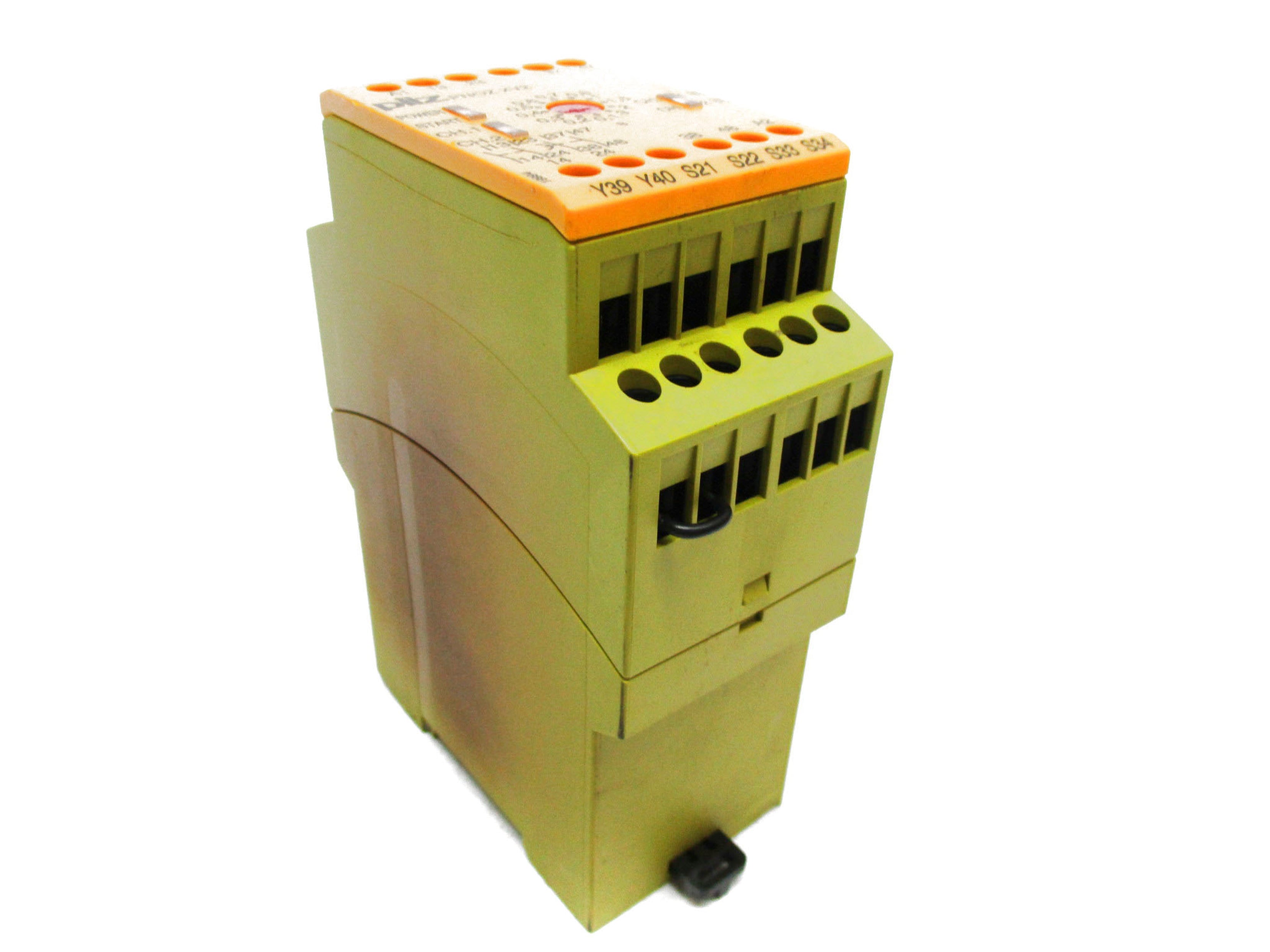 PILZ PNOZ-XV2-3/24VDC-2N/O-2N/OT 24VDC 240VAC UNMP