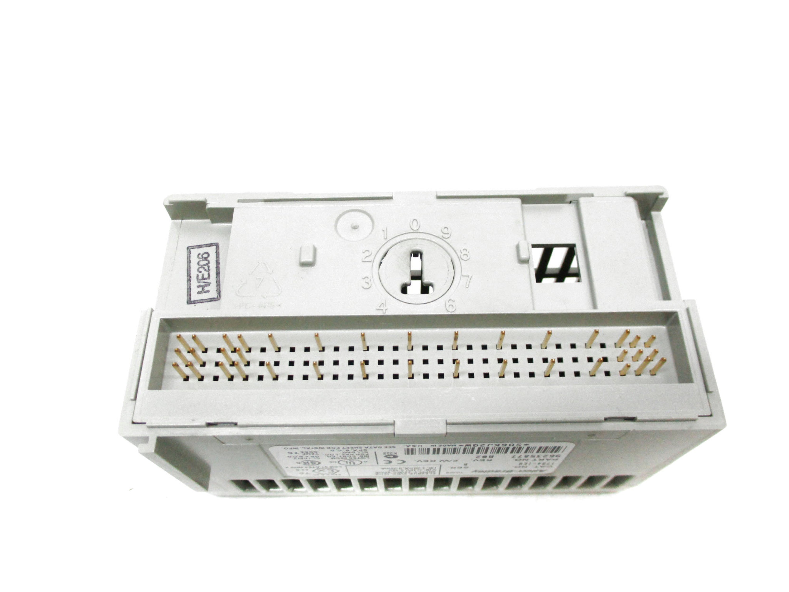 ALLEN BRADLEY 1794-IE8 SER. B UNMP