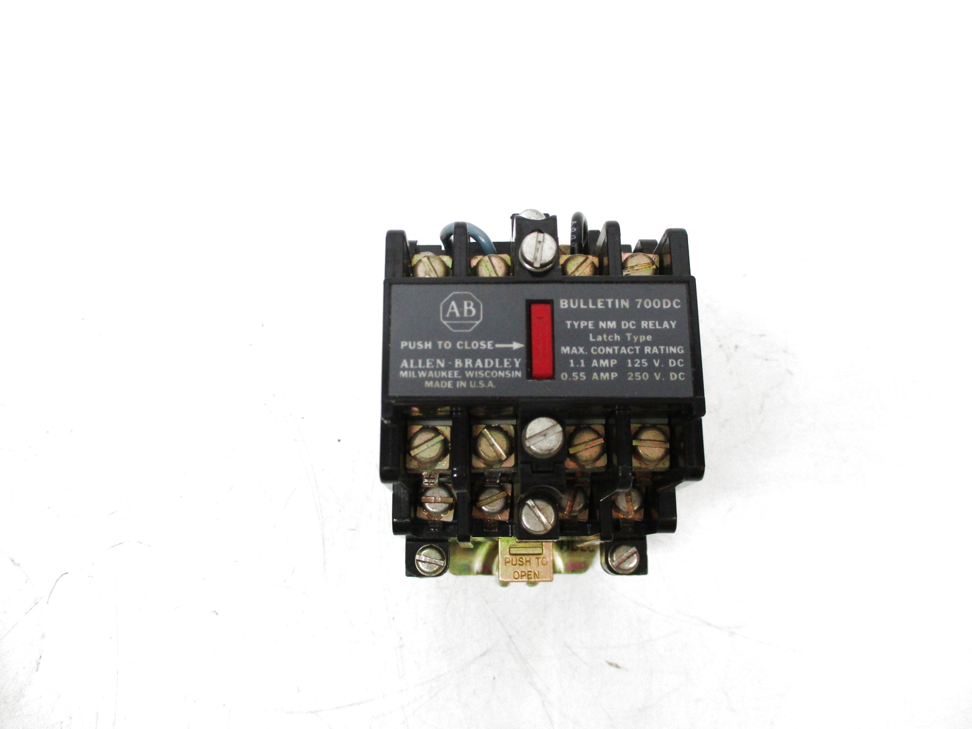 ALLEN BRADLEY 700DC-NM600Z SER. B 115-125VDC (WH) NSMP