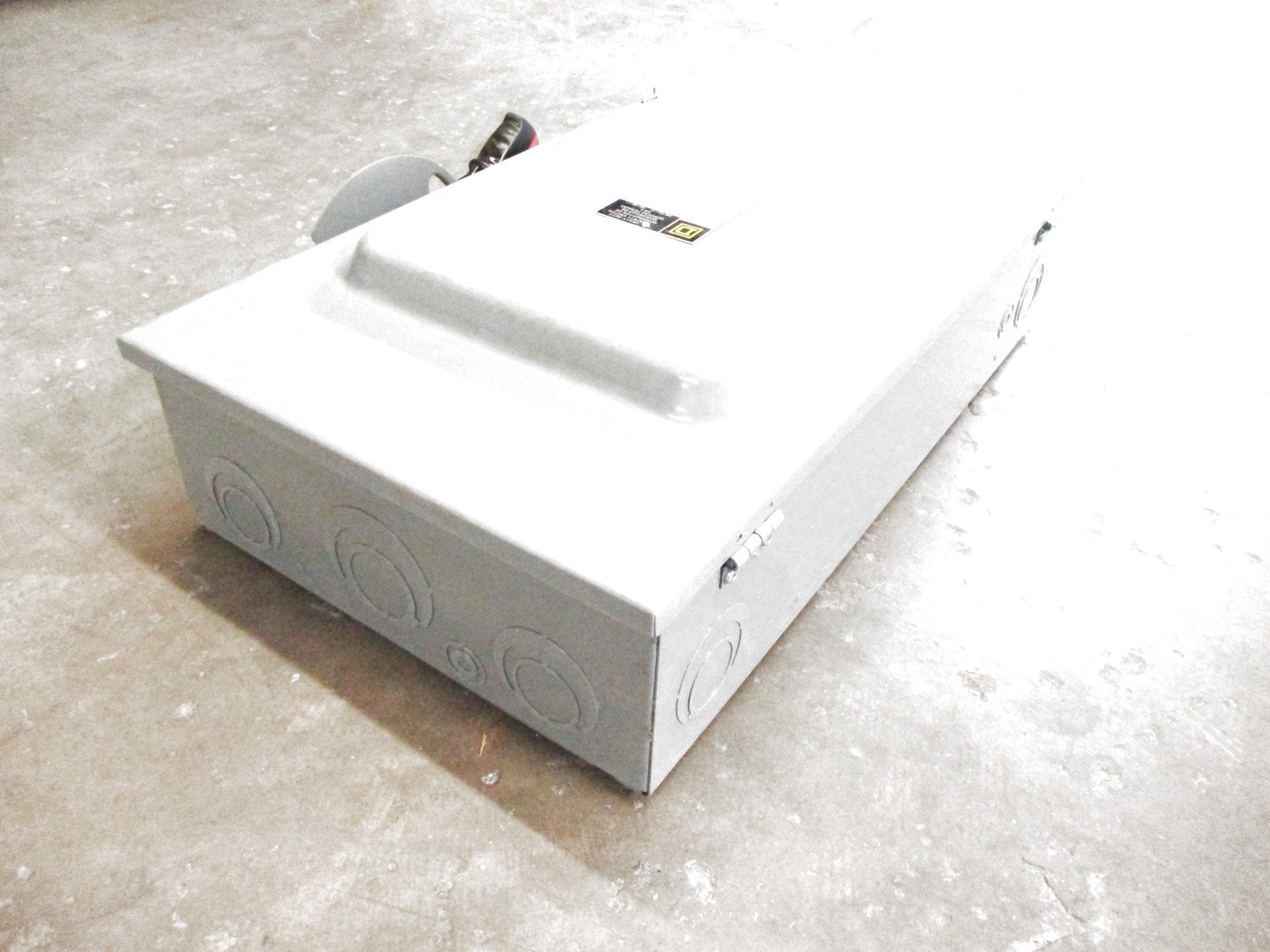 SQUARE D H324N SER. F05 (AS PICTURED) NSMP