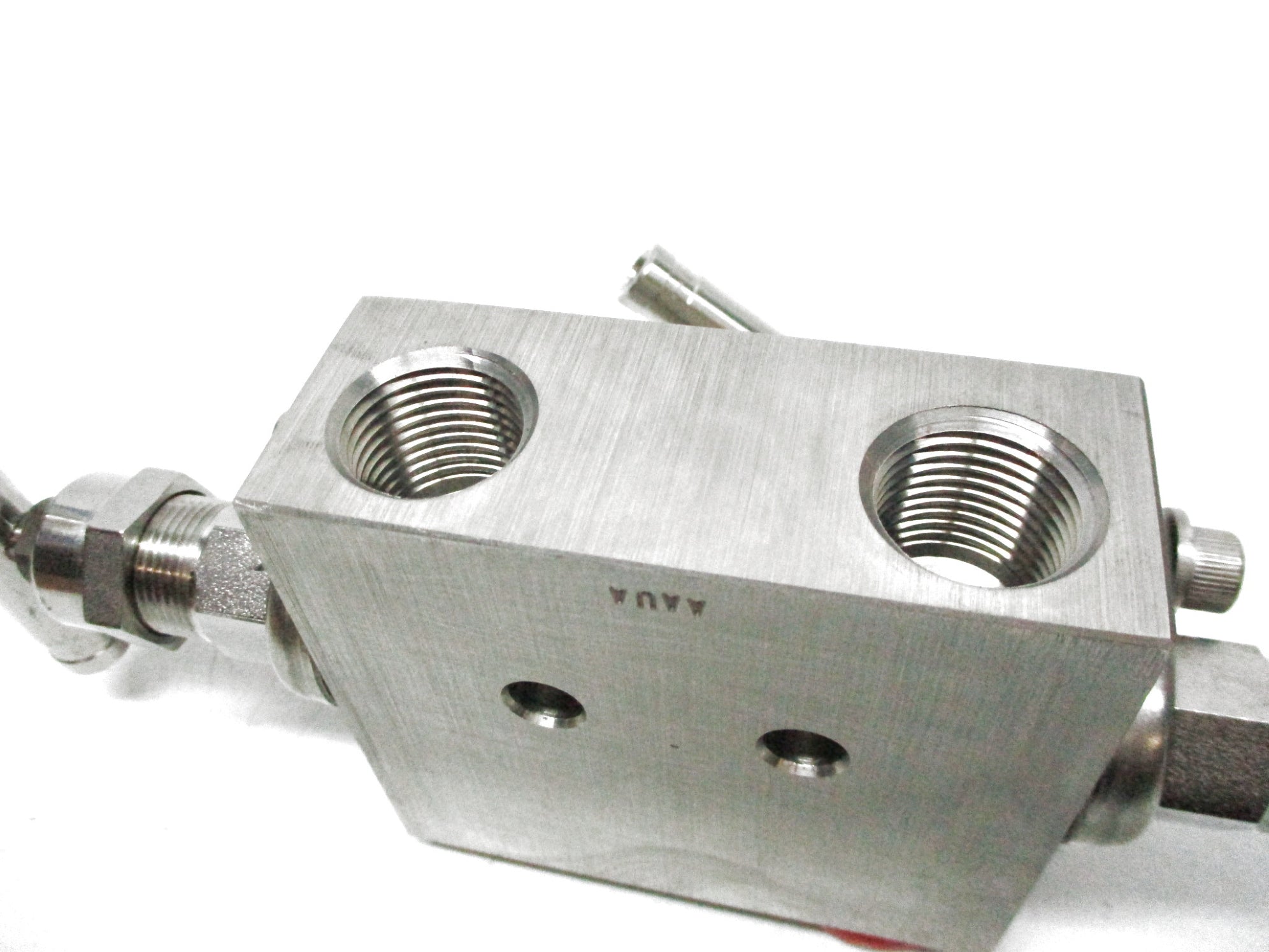 WHITEY SS-M3PTF8 750PSI NSNP
