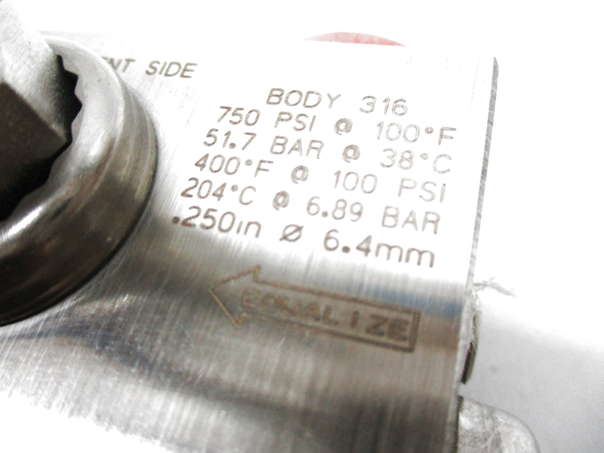 WHITEY SS-M3PTF8 750PSI NSNP