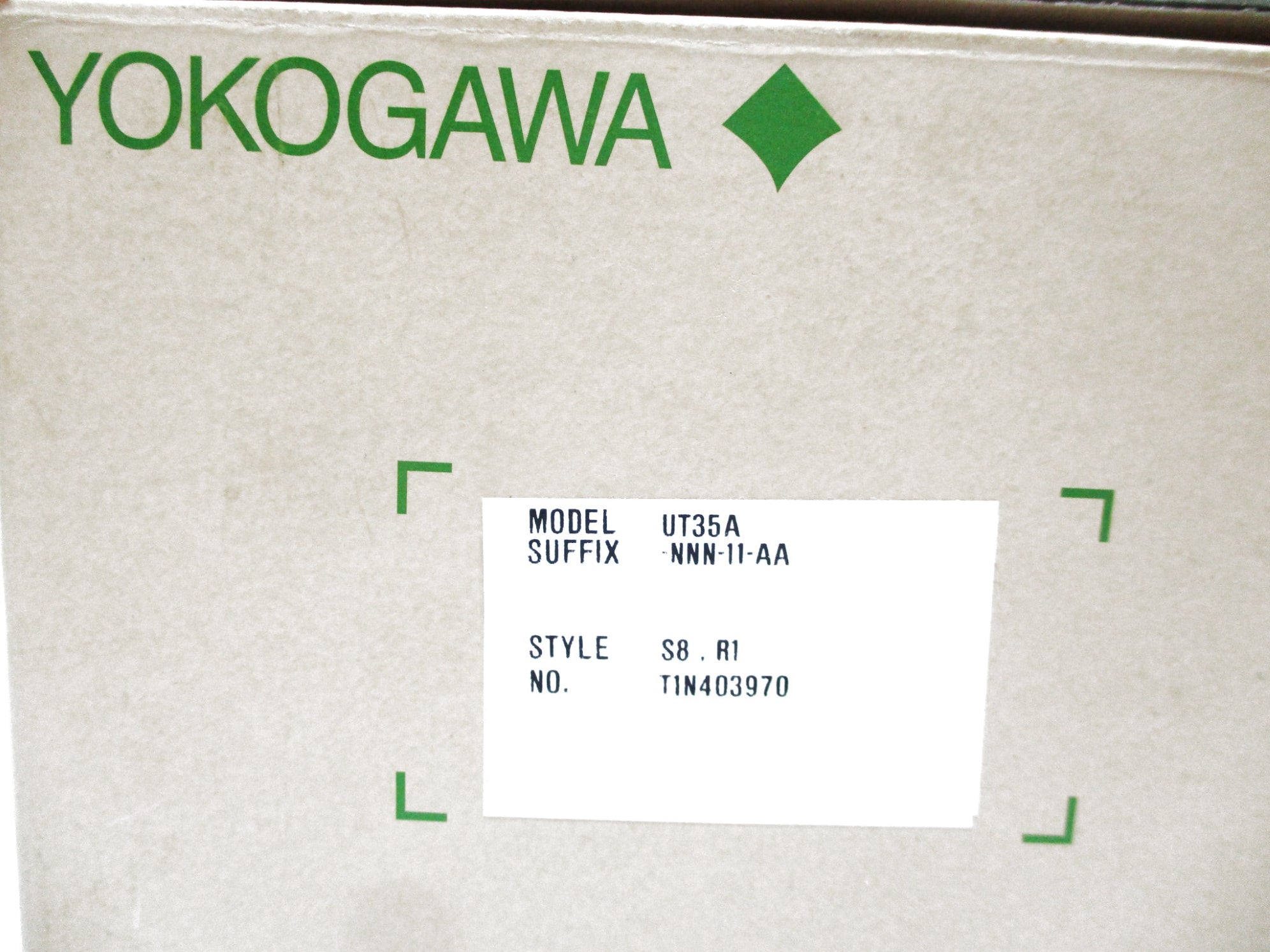 YOKOGAWA UT35A-NNN-11-AA NSMP
