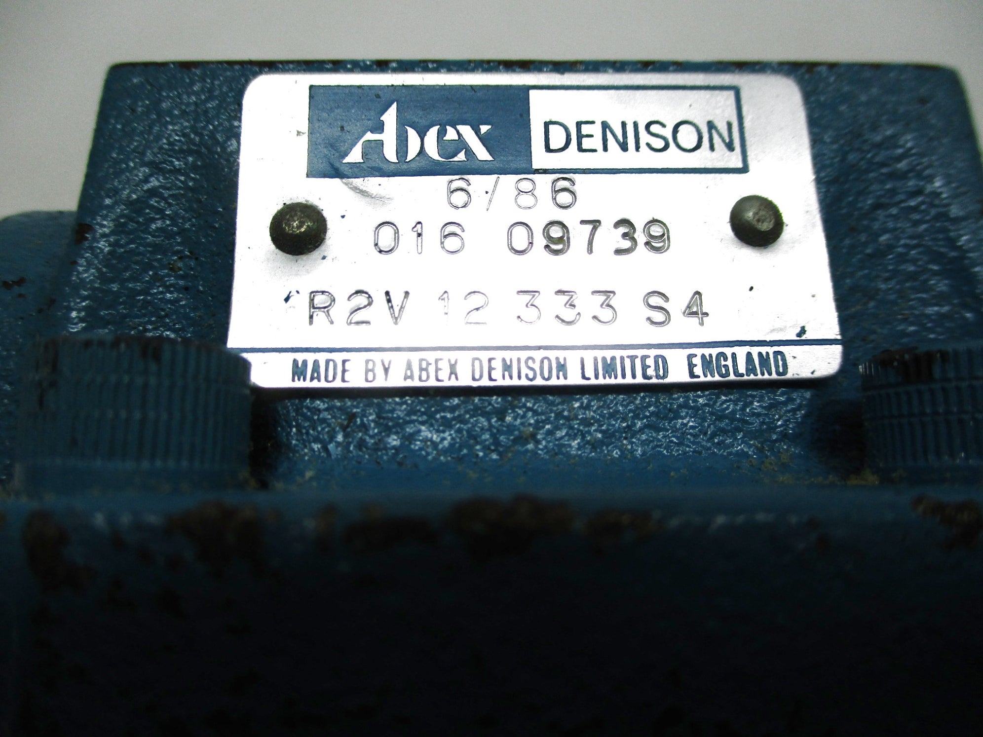 ABEX DENISON R2V12333S4 UNMP