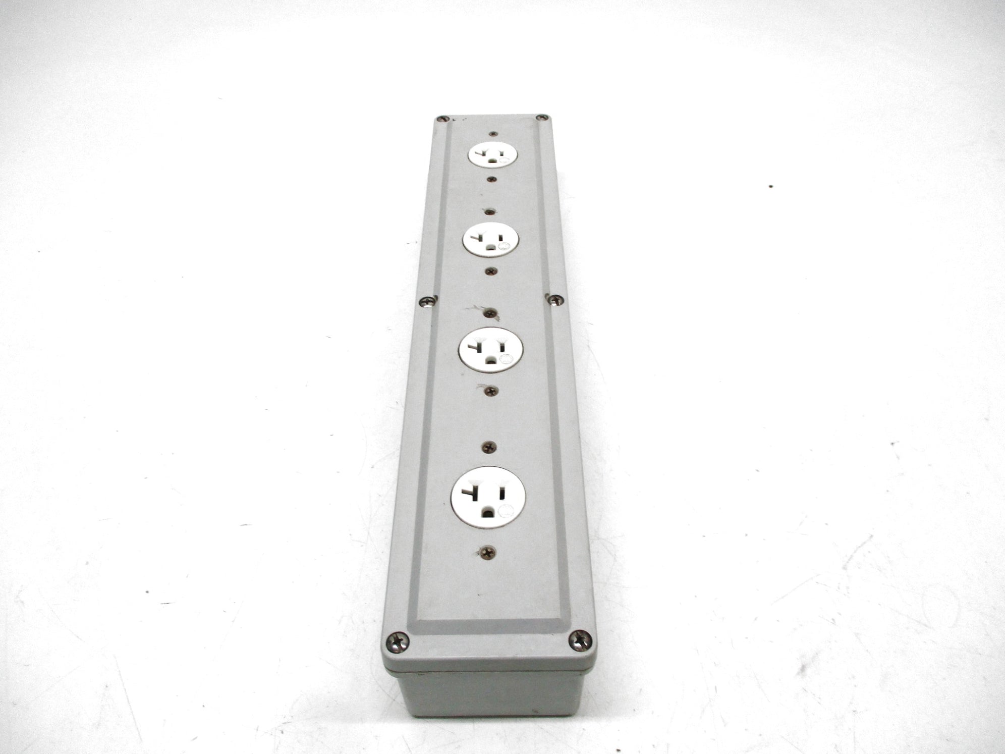 HUBBELL HW-N4X1732 UNMP