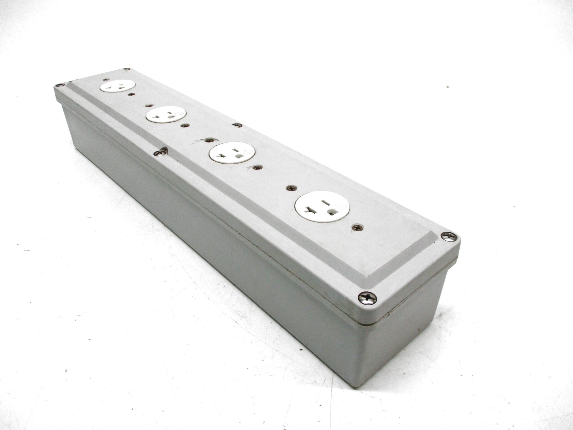 HUBBELL HW-N4X1732 UNMP