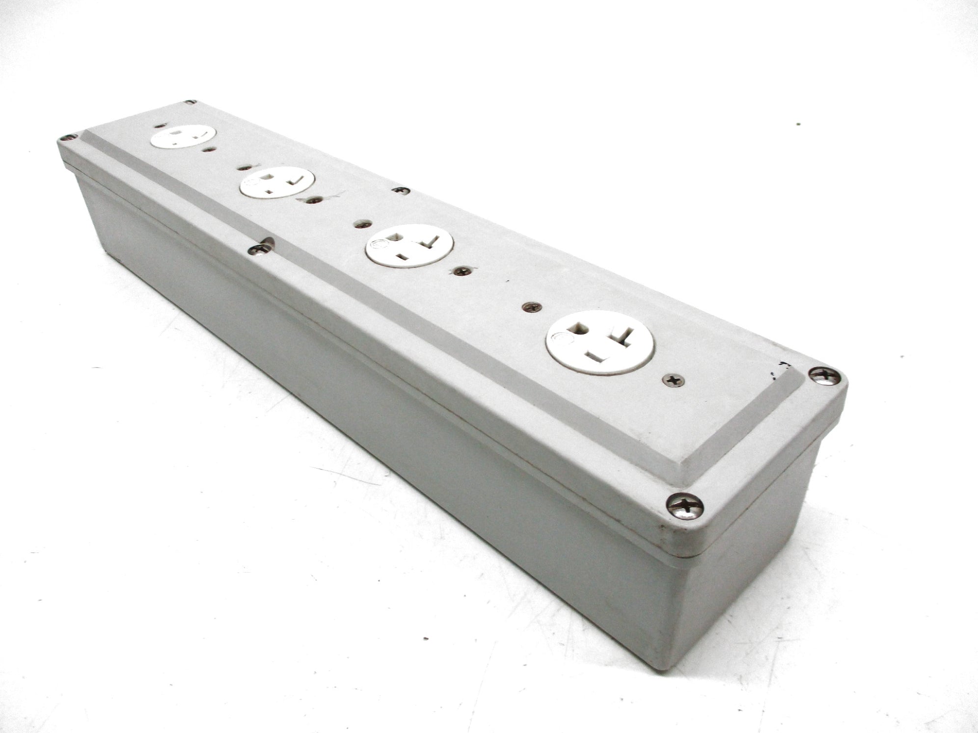 HUBBELL HW-N4X1732 UNMP