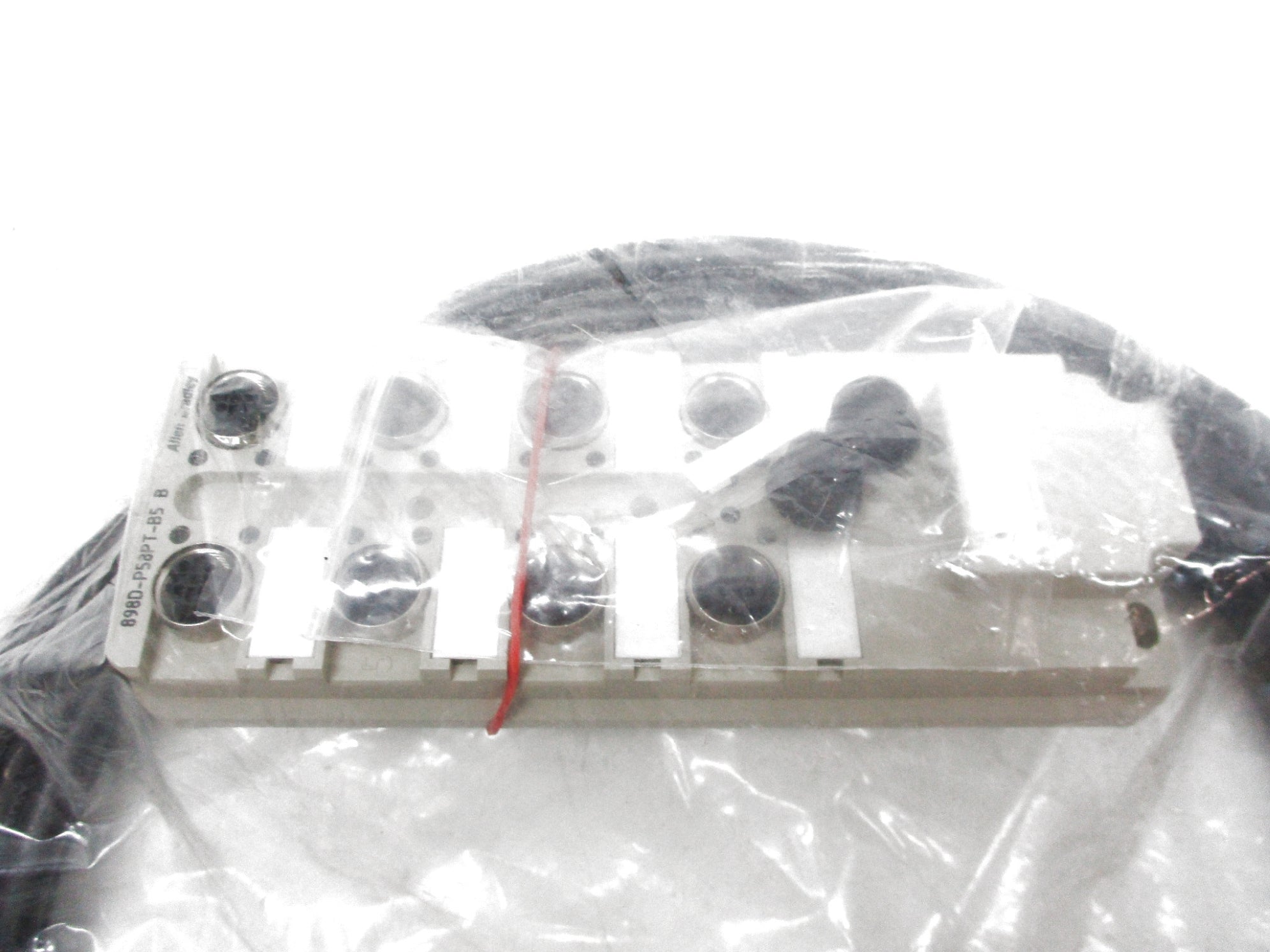ALLEN BRADLEY 898D-P58PT-B5 SER. B NSMP