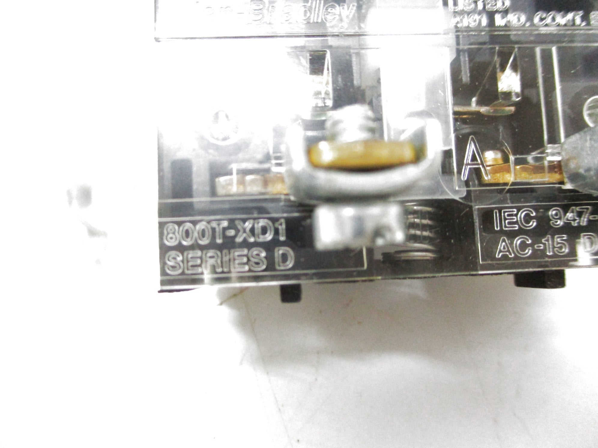 ALLEN BRADLEY 800H-R1D1 SER. G (WH) NSMP