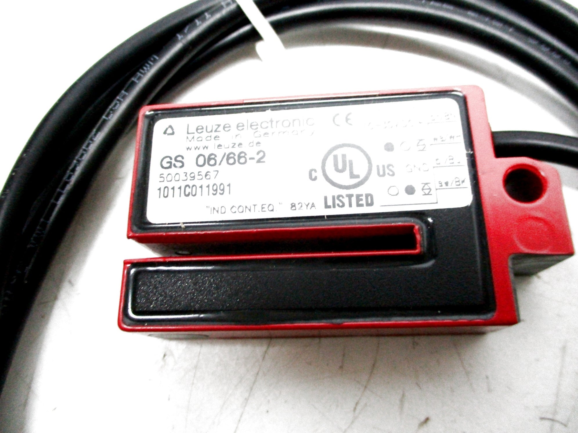 LEUZE ELECTRONIC GS06/66-2 (AS PICTURED) NSNP
