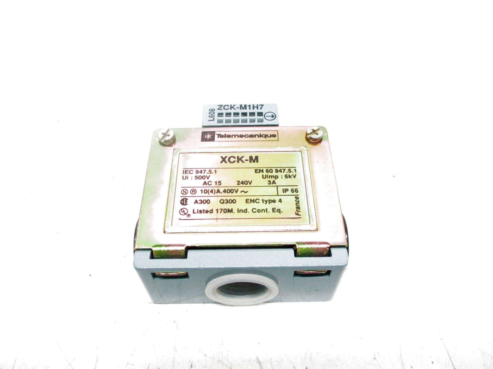 TELEMECANIQUE ZCK-M1H7 240V 3A NSNP