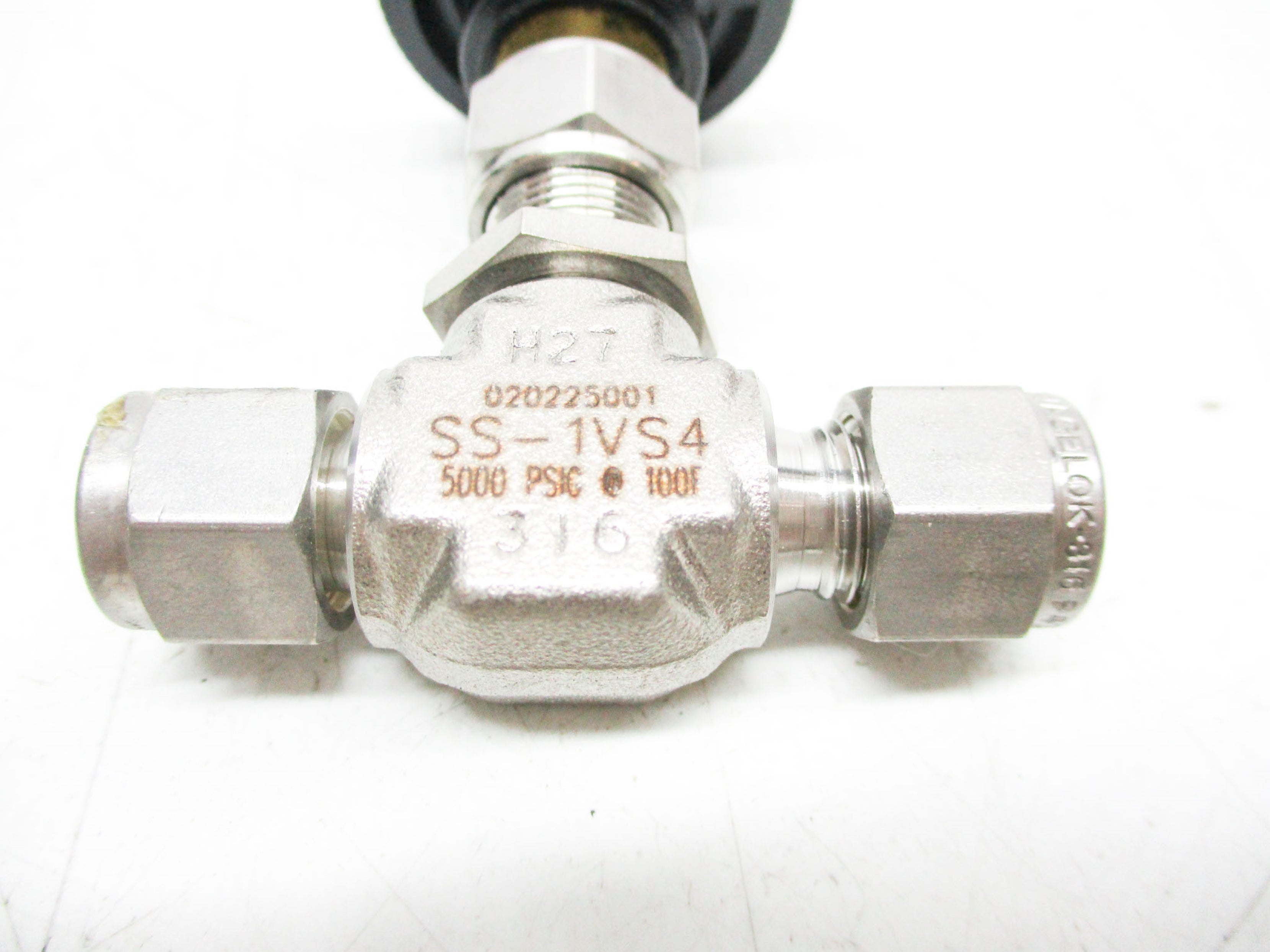 SWAGELOK SS-1VS4 1/4" UNMP