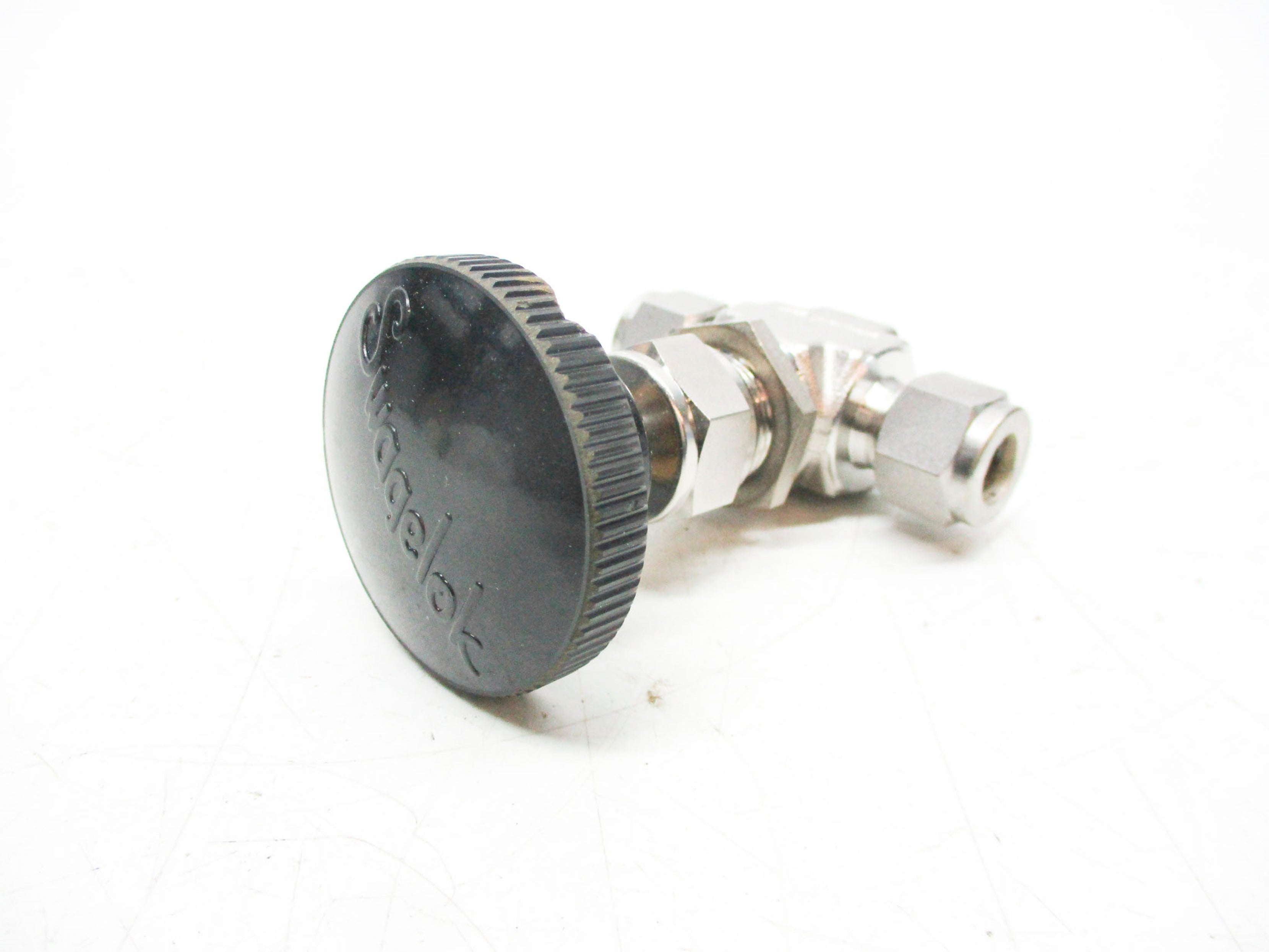 SWAGELOK SS-1VS6 3/8" UNMP