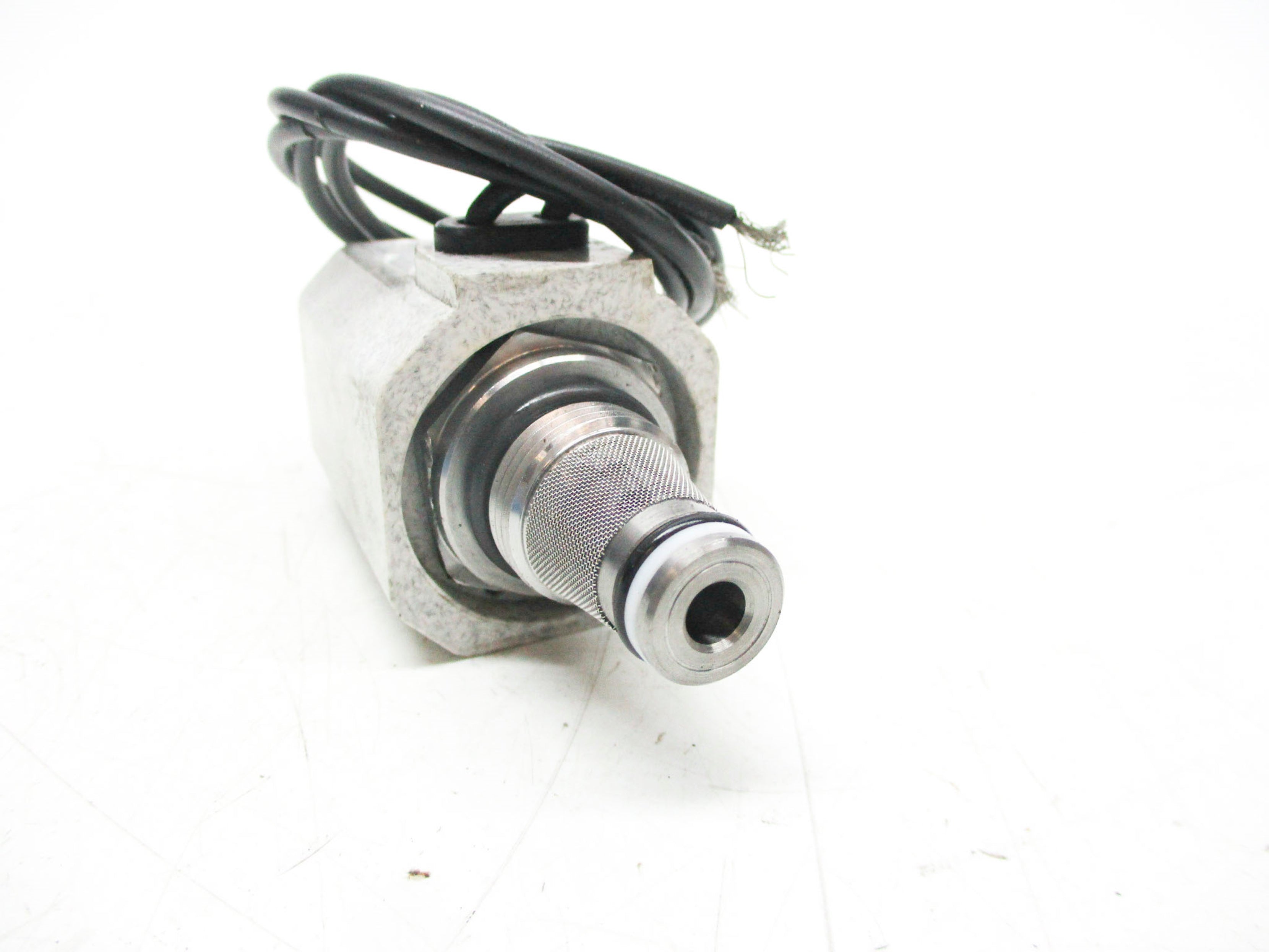 EATON V2067UA22-11 220/230VAC UNMP
