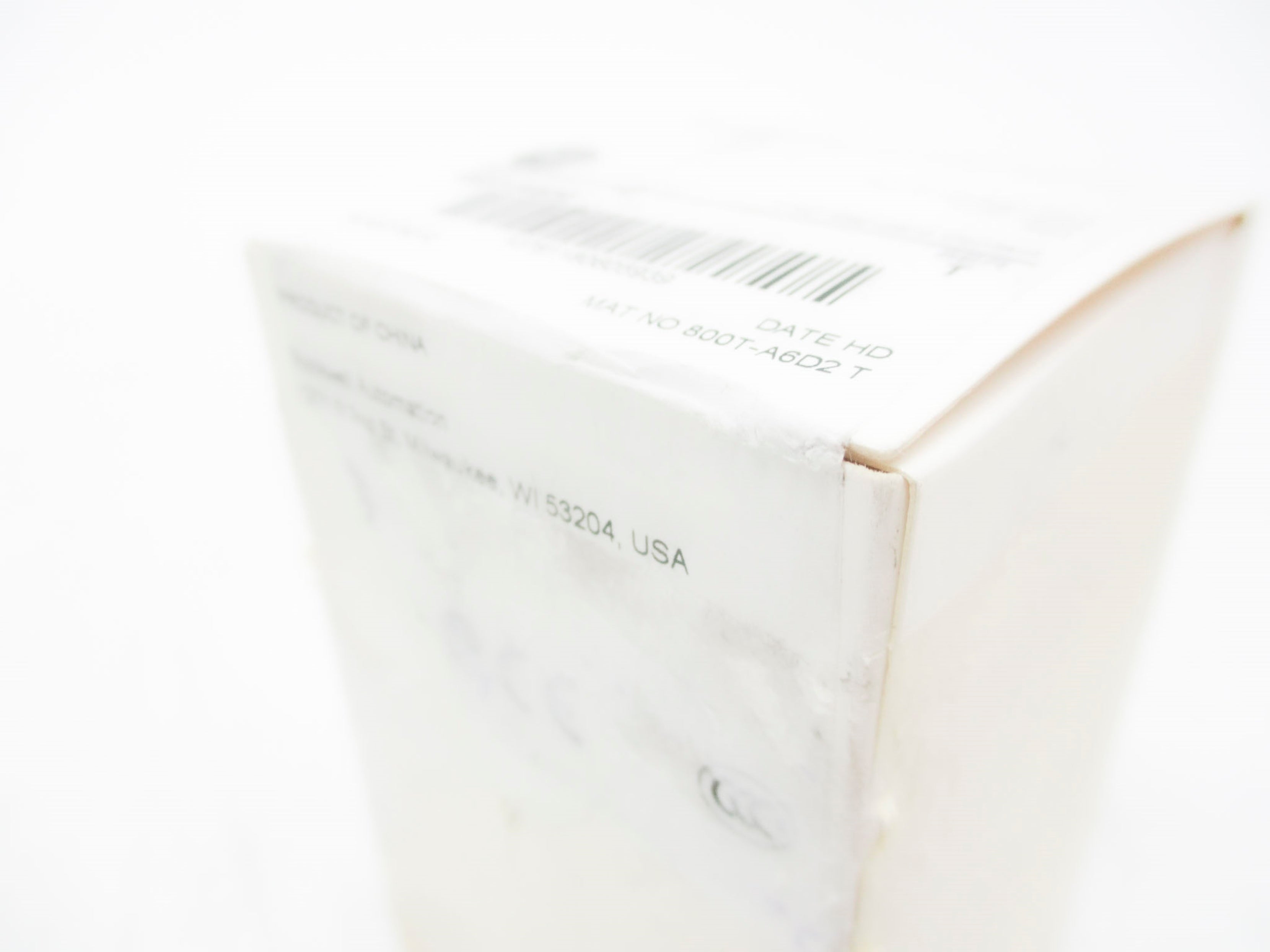 ALLEN BRADLEY 800T-A6D2 SER. T (WH) NSFS
