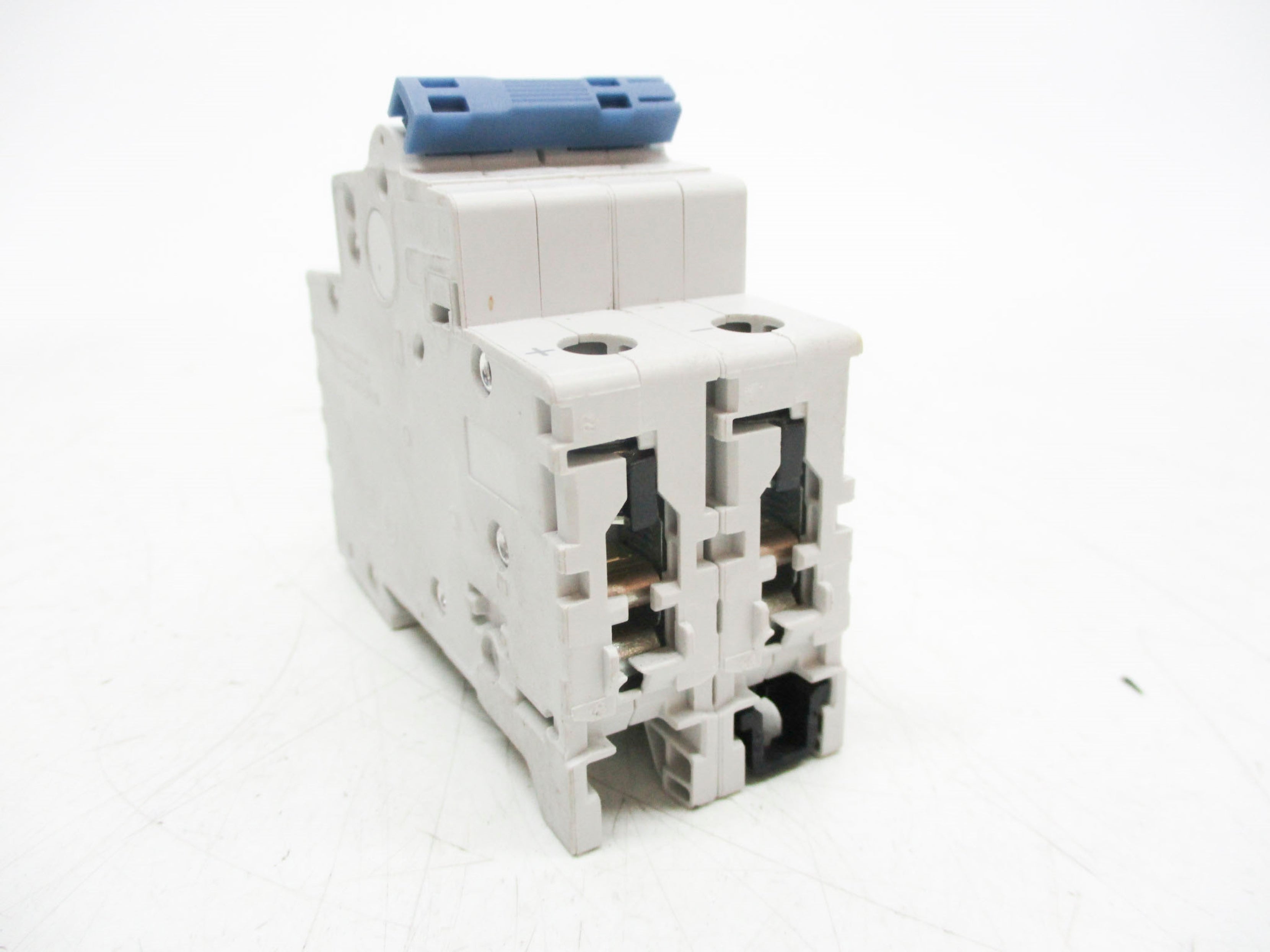 ALLEN BRADLEY 1492-D2C400 SER. D UNMP