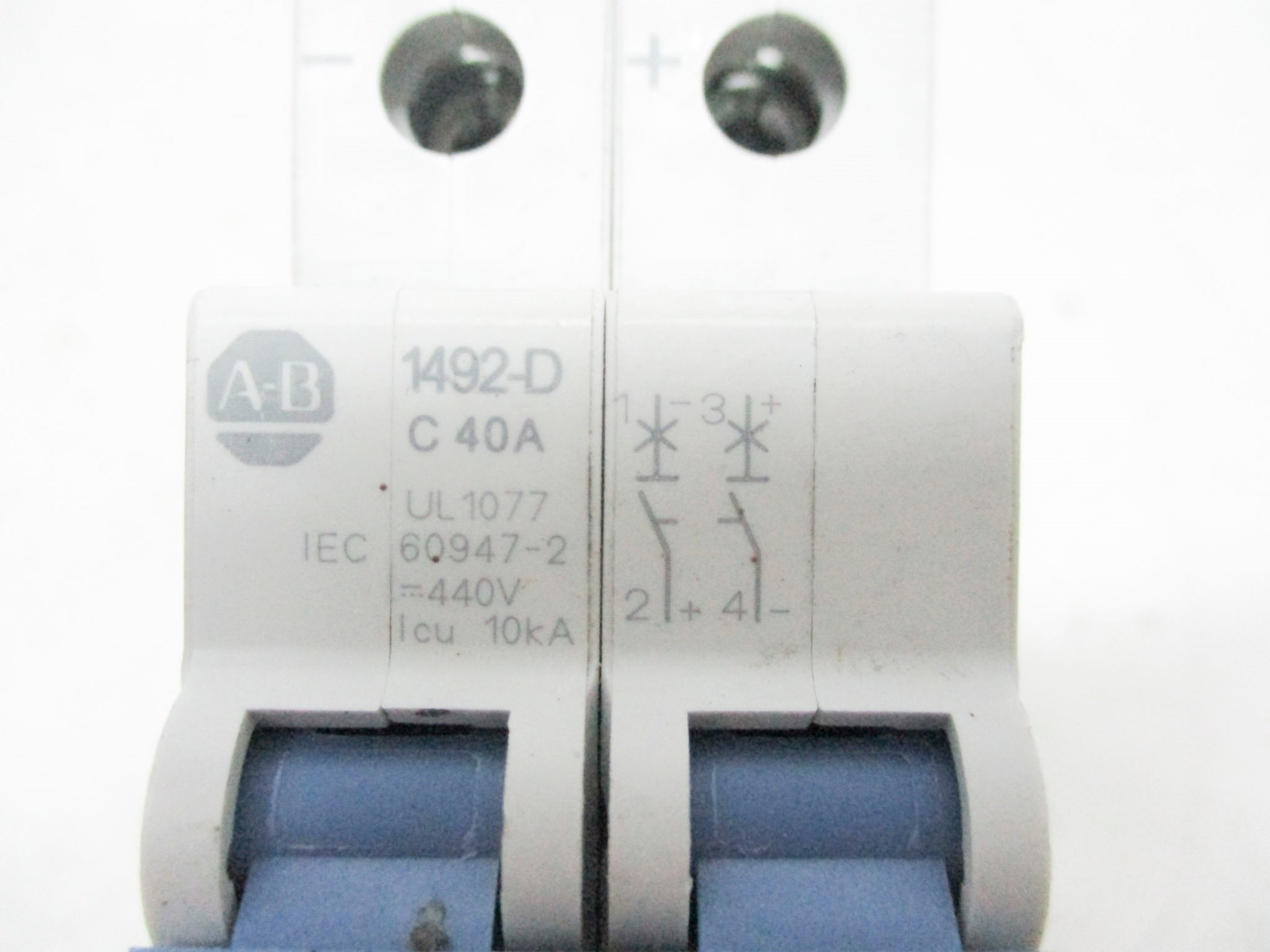 ALLEN BRADLEY 1492-D2C400 SER. D UNMP