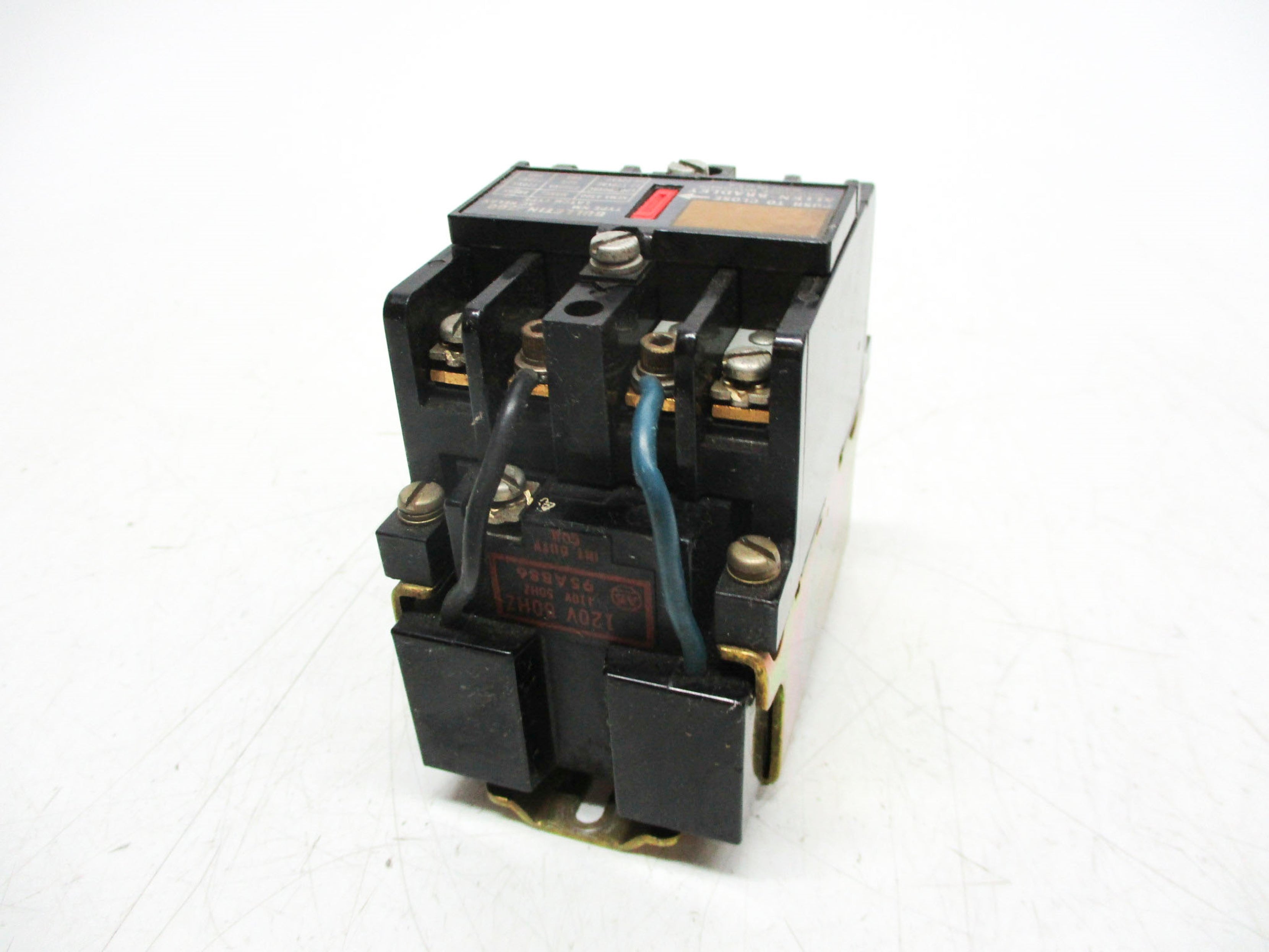 ALLEN BRADLEY 700-NM400A1 SER. D 120V60HZ 110V50HZ UNMP