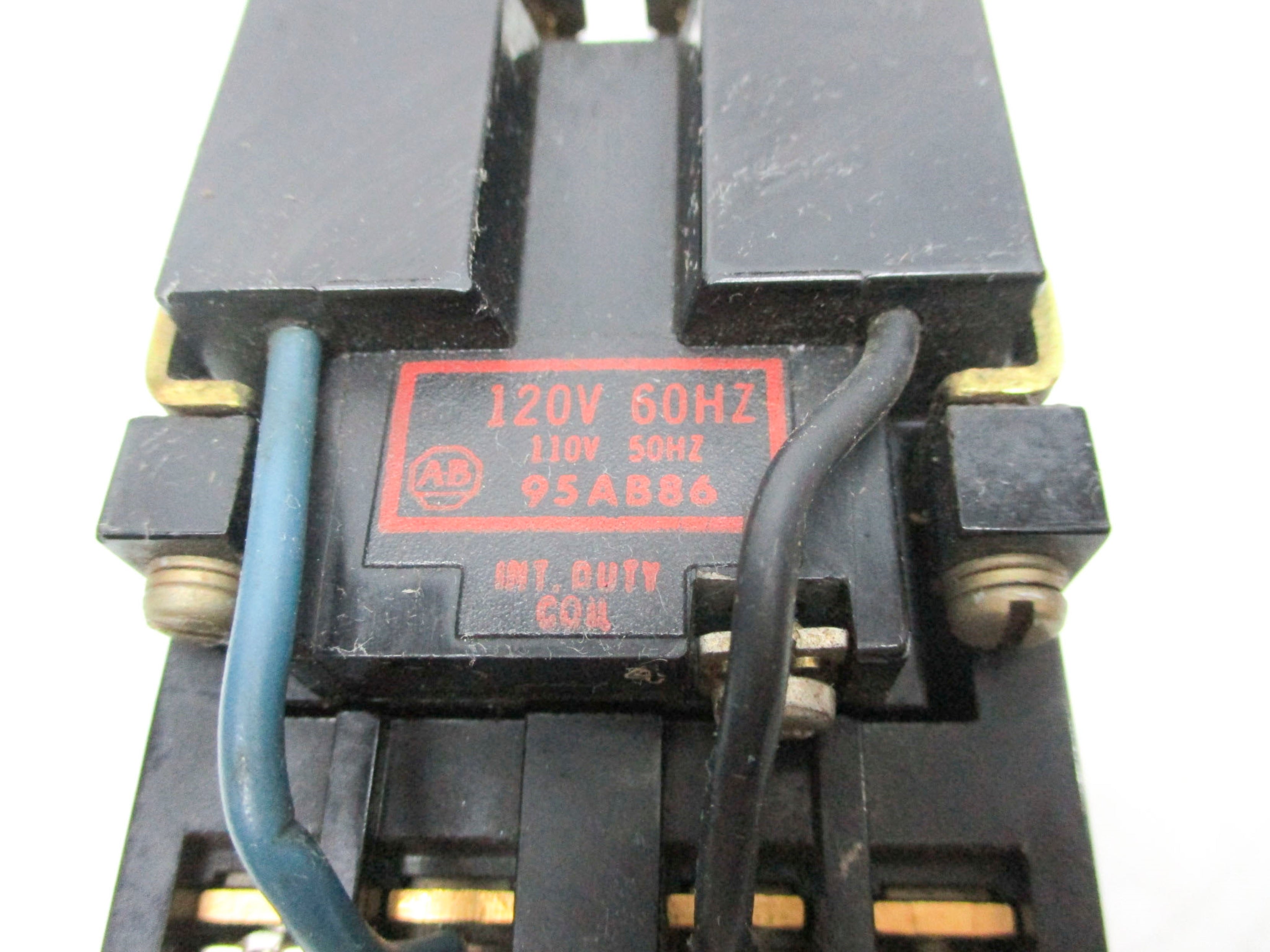 ALLEN BRADLEY 700-NM400A1 SER. D 120V60HZ 110V50HZ UNMP