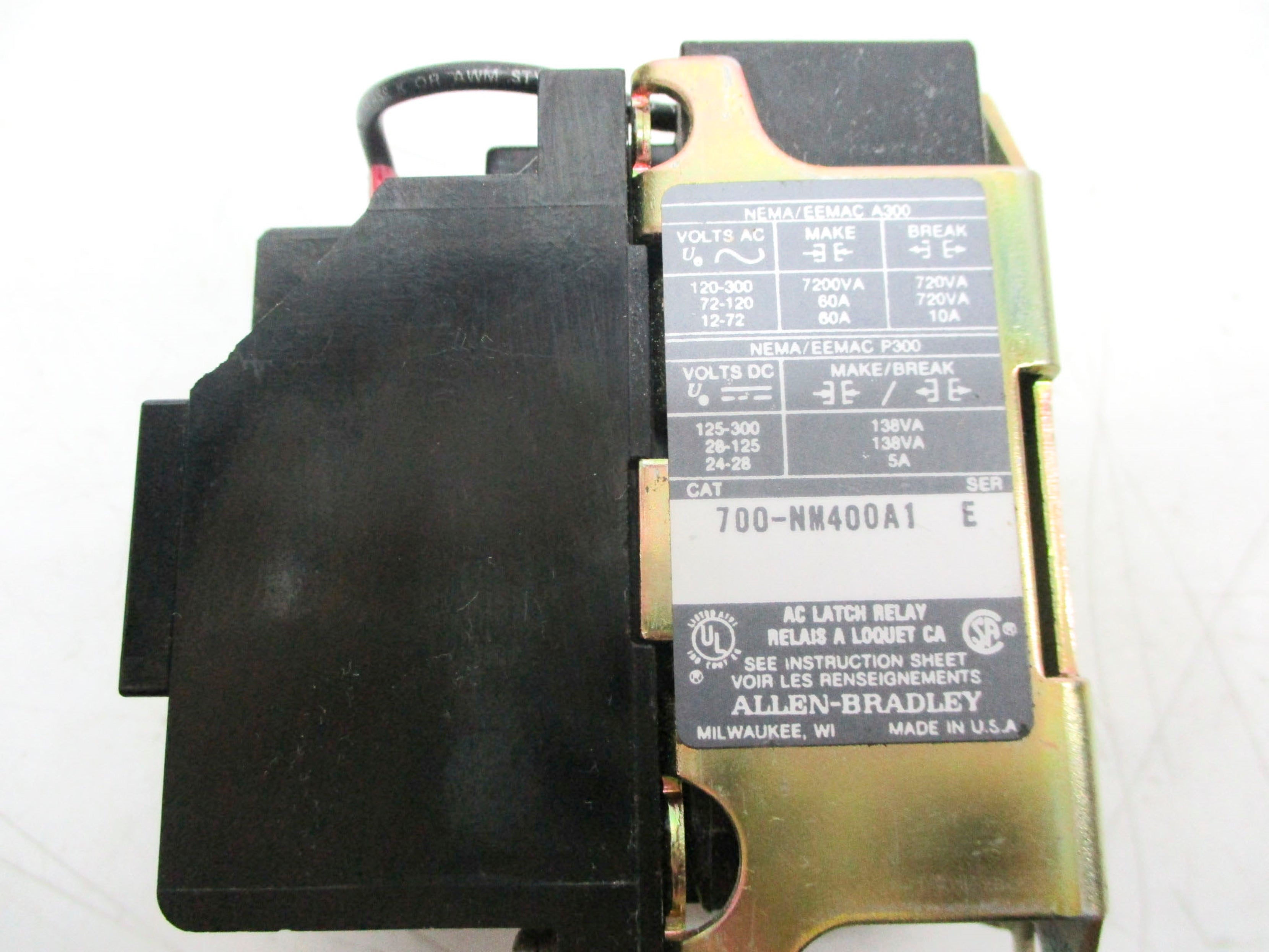 ALLEN BRADLEY 700-NM400A1 SER. E 120V60HZ 110V50HZ  (AS PICTURED) UNMP