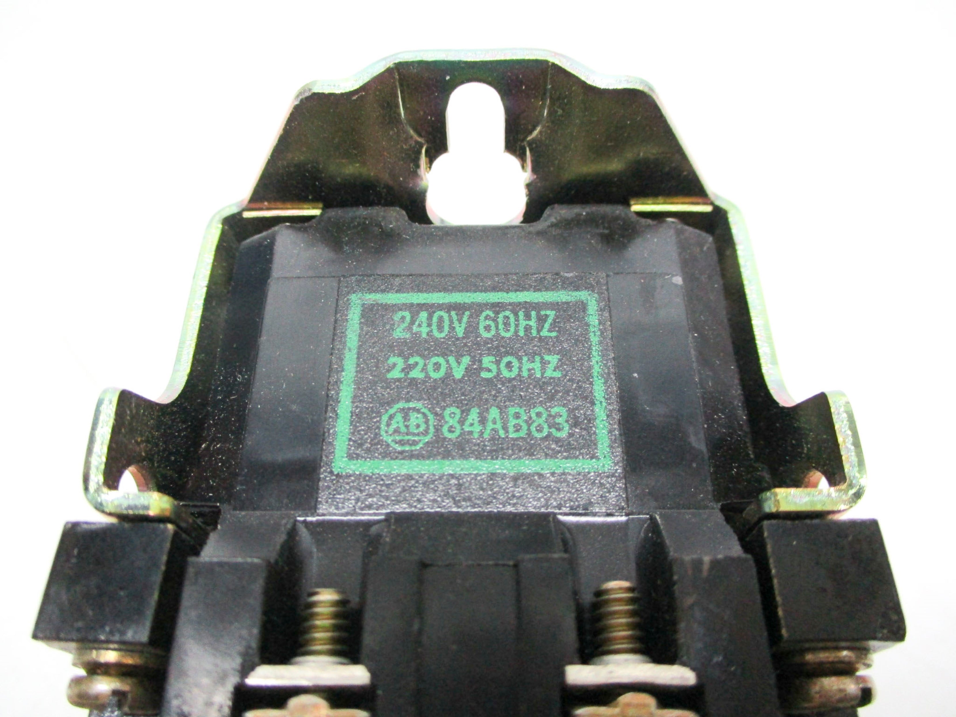 ALLEN BRADLEY 700-N400A2 SER. C 220/240V UNMP