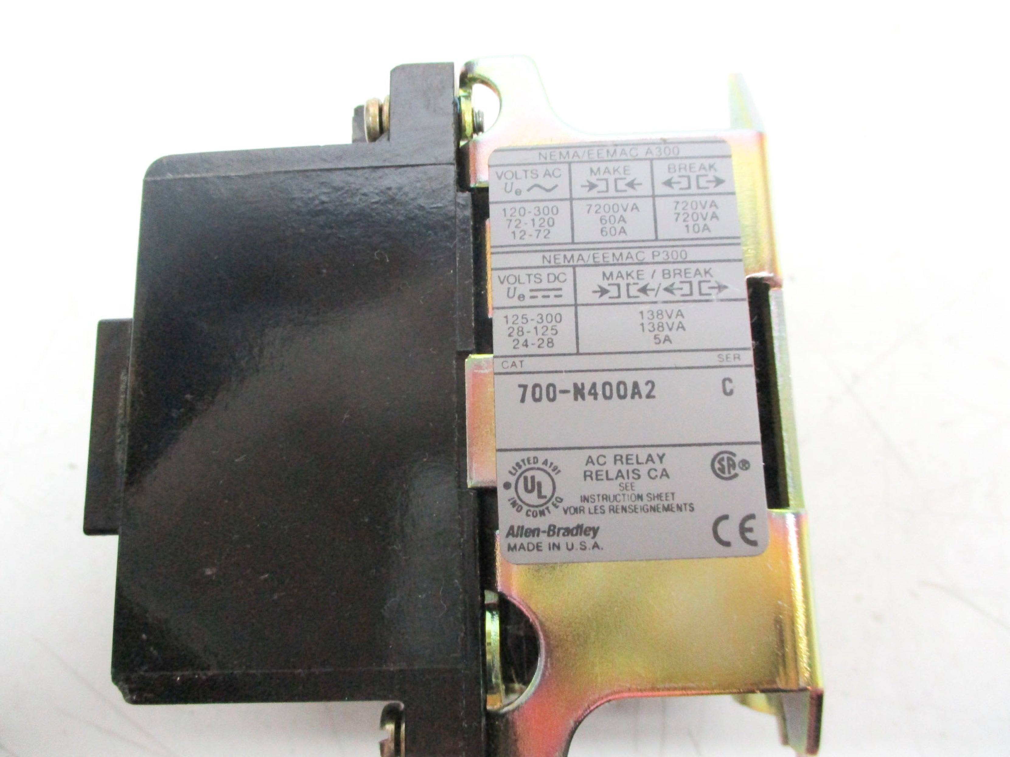 ALLEN BRADLEY 700-N400A2 SER. C 220/240V UNMP